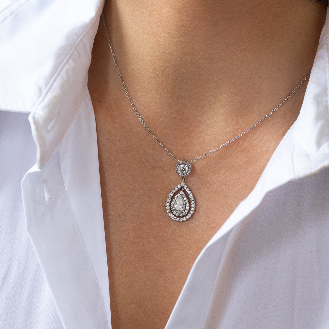 Pear Shape Diamond Pendant in White Gold
