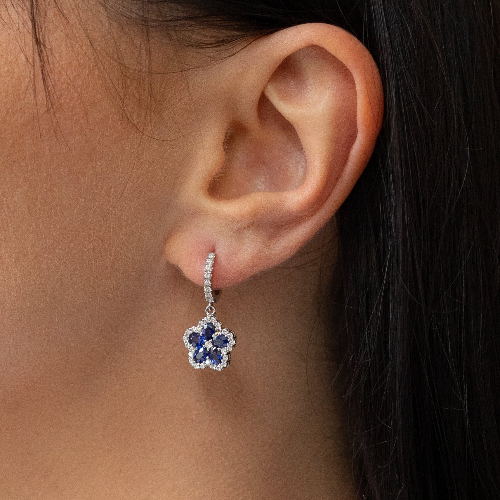 Flower Shape Earrings with Sapphires and Diamonds