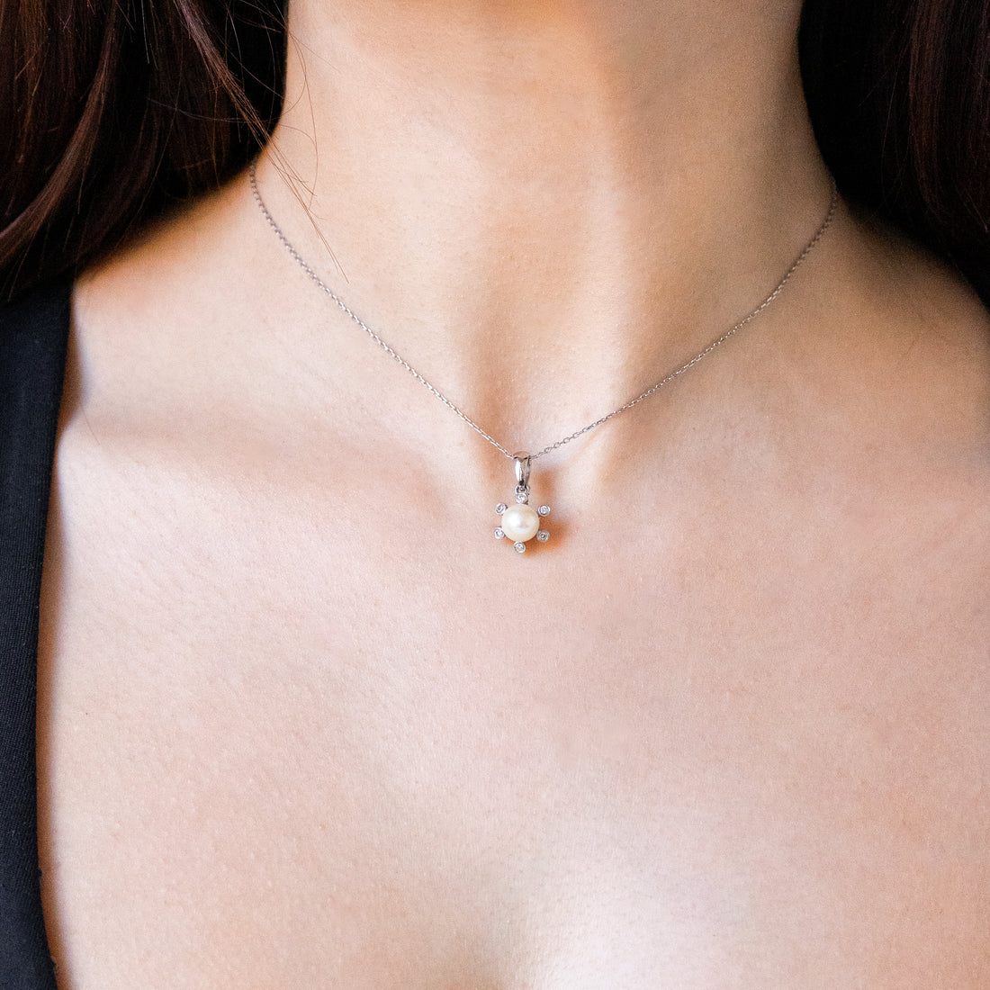 White Pearl Pendant in White Gold