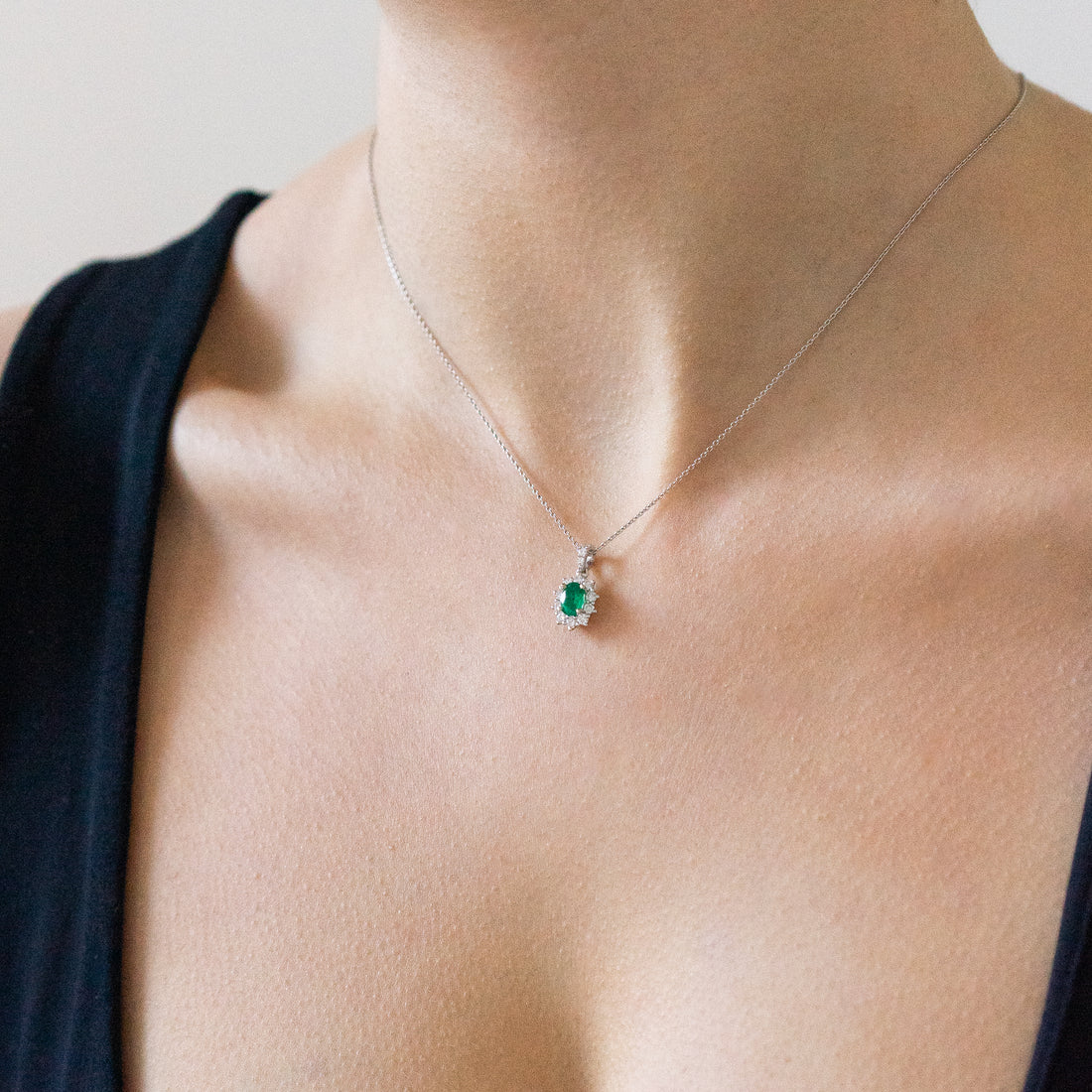 Emerald Pendant in White Gold