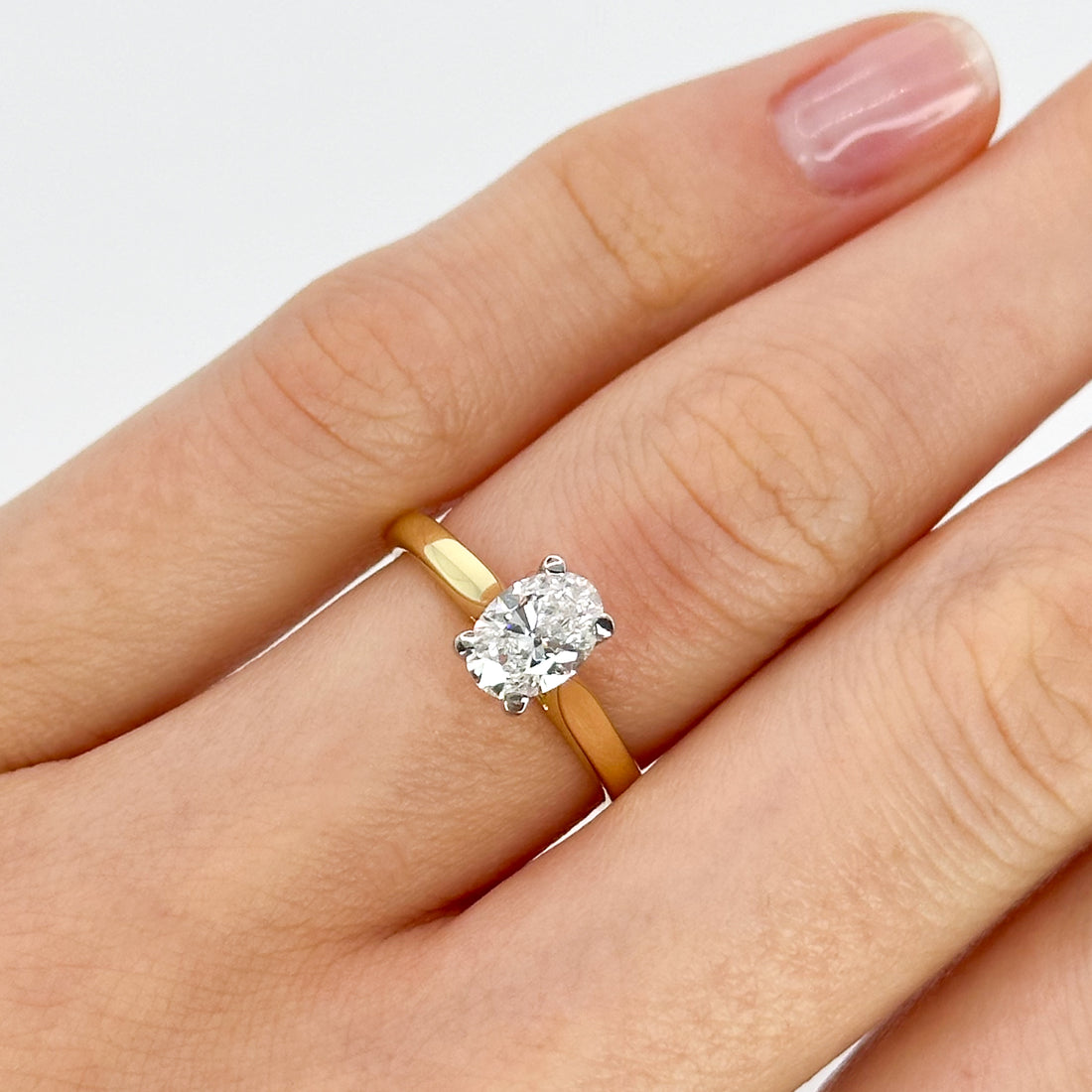 0.90ct Lab-Grown Oval Cut Diamond Ring