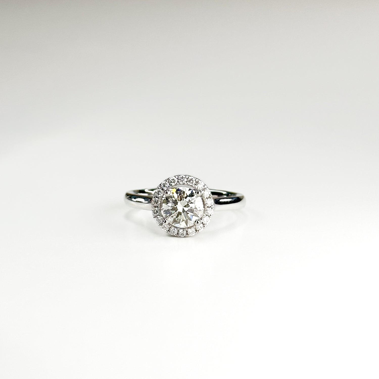 1.00ct Round Cut Diamond Platinum Ring