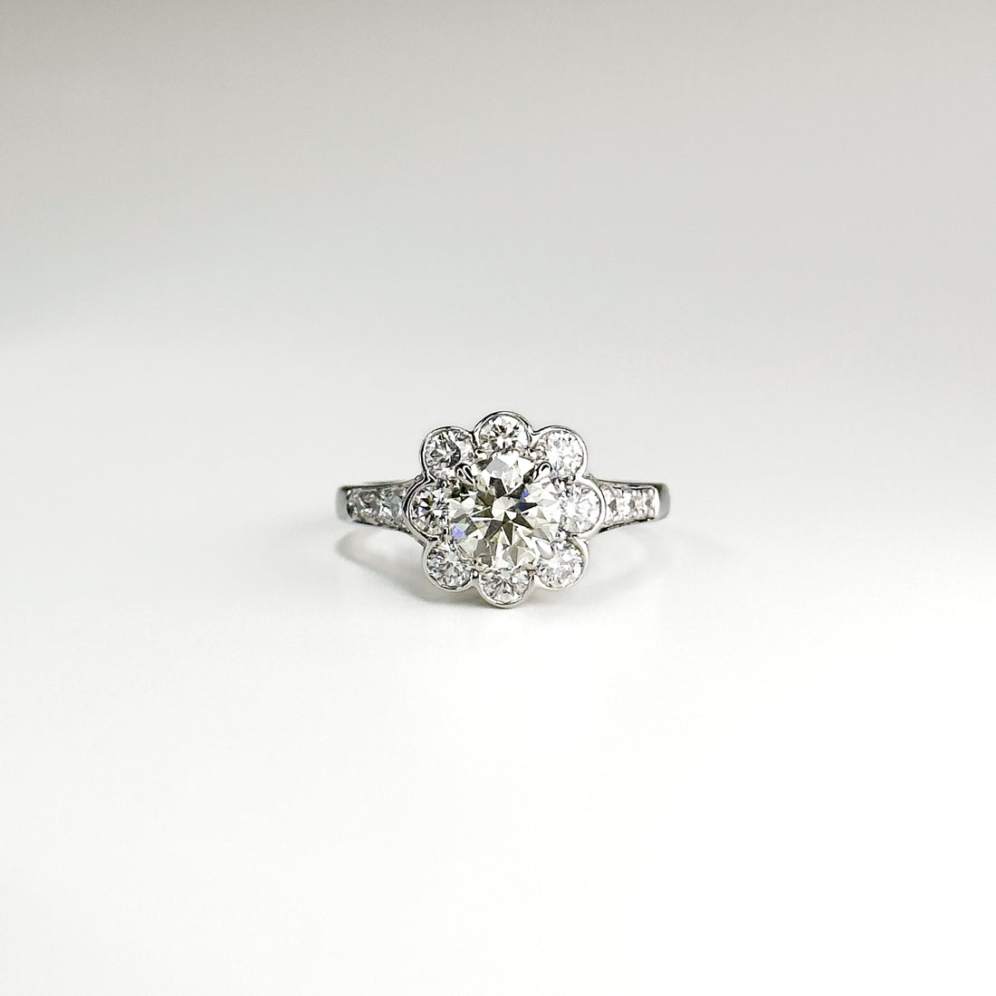 1.00ct Round Cut Diamond Platinum Ring