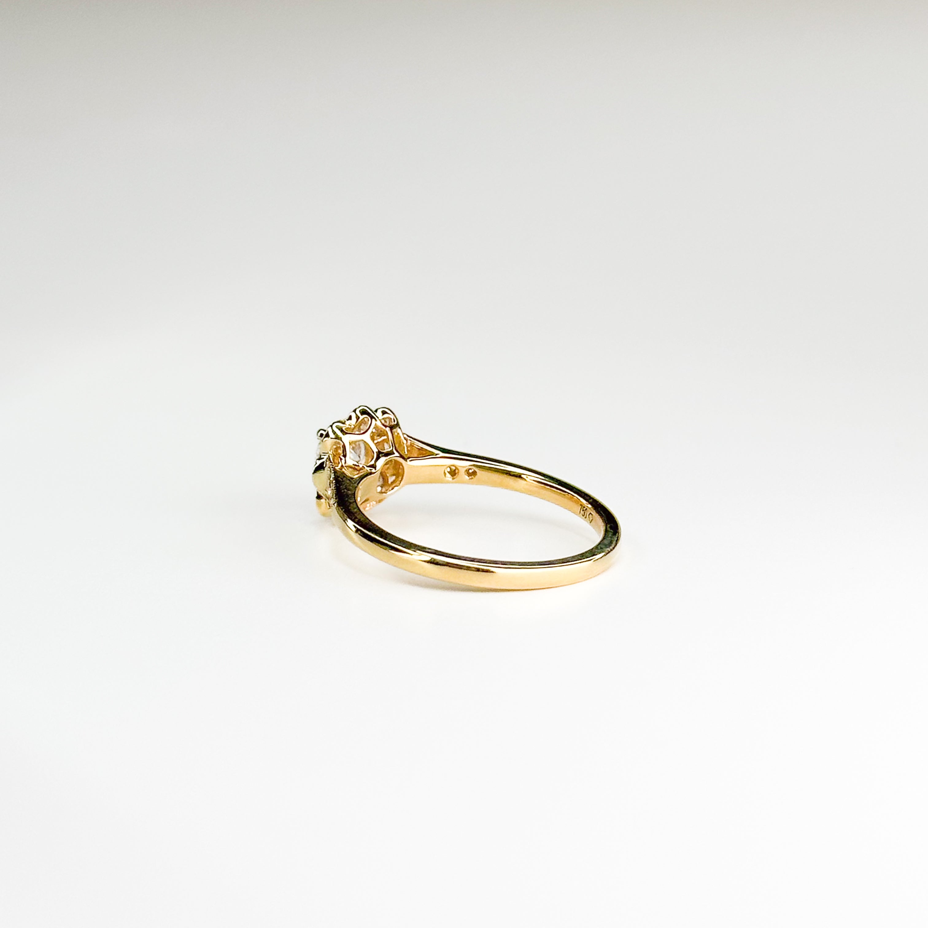 0.40ct Round Cut Diamond Gold Ring