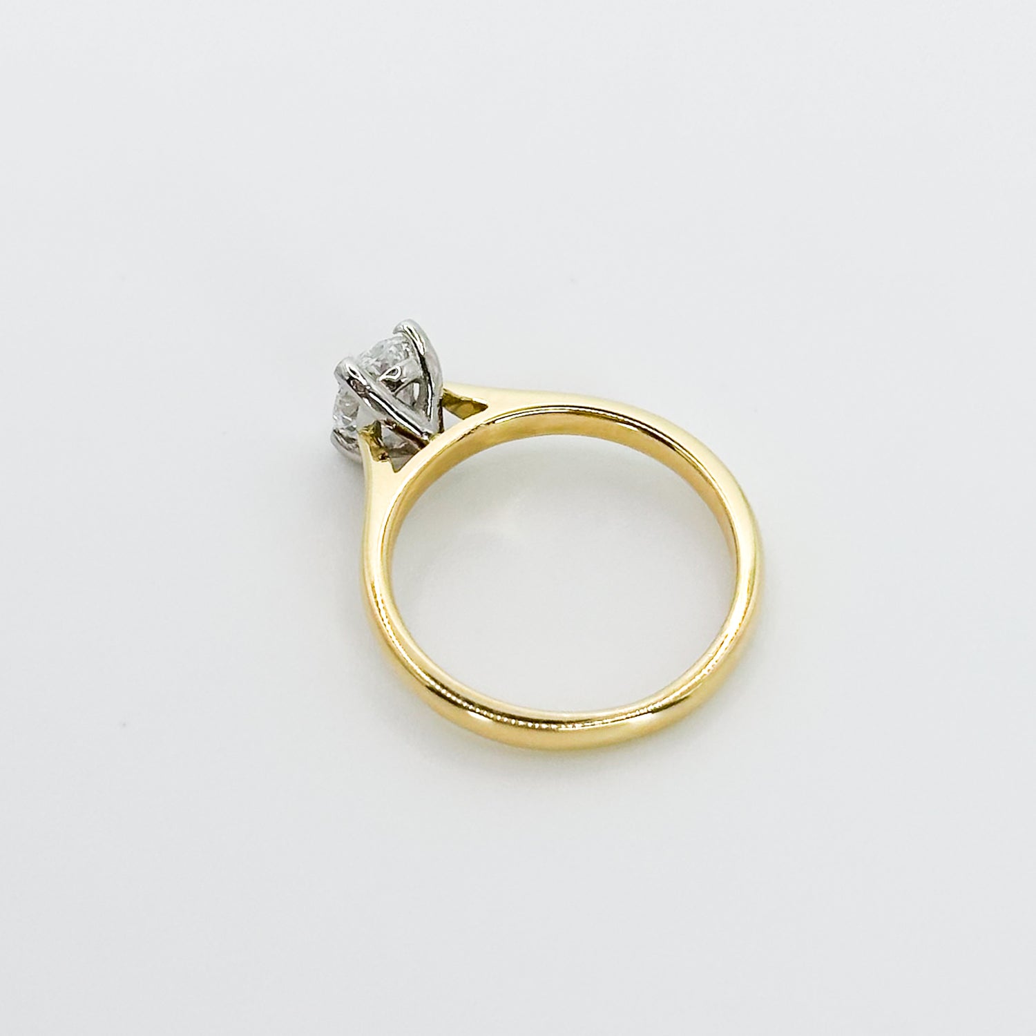 0.90ct Lab-Grown Oval Cut Diamond Ring