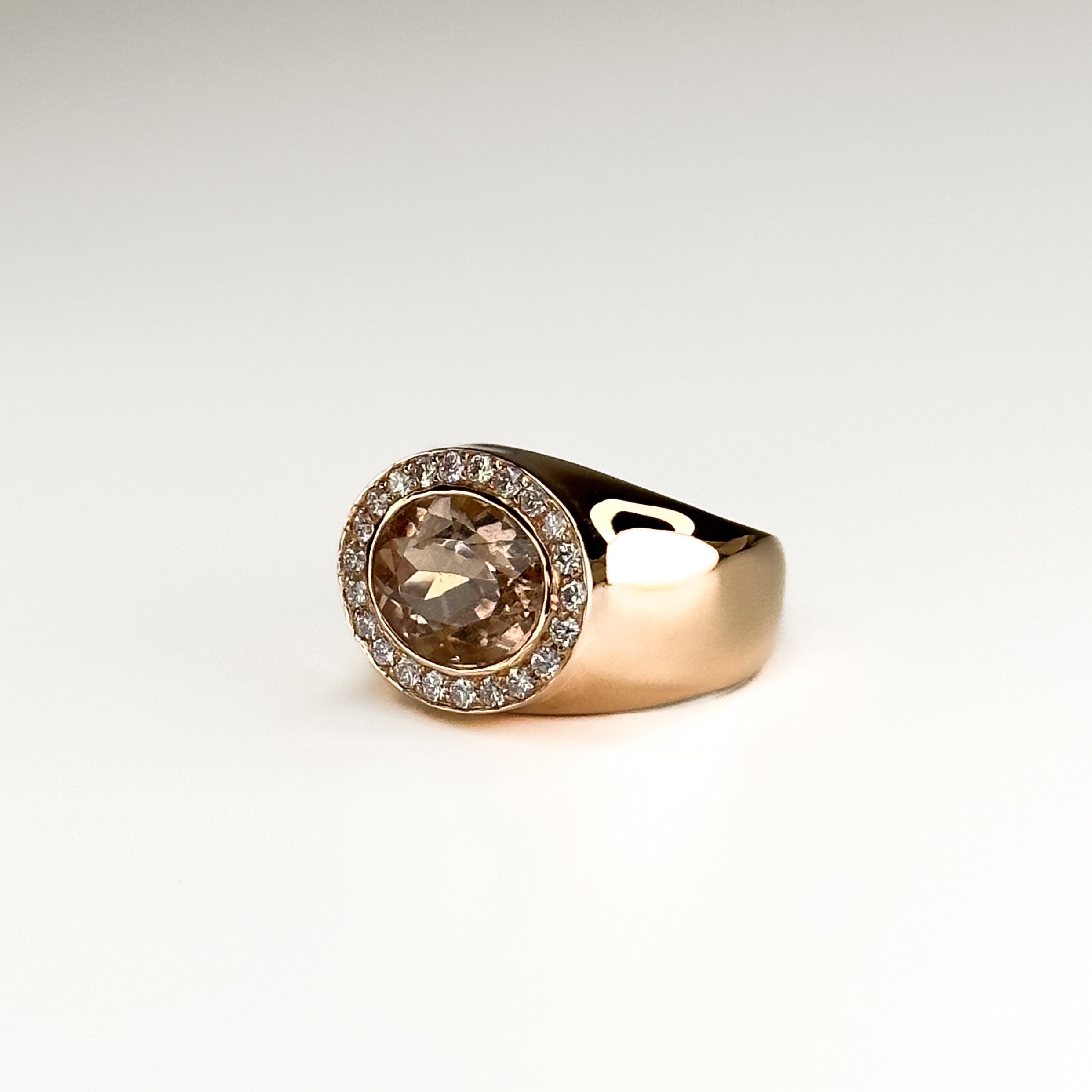 3.88ct Oval Morganite Dress Ring in Rose Gold