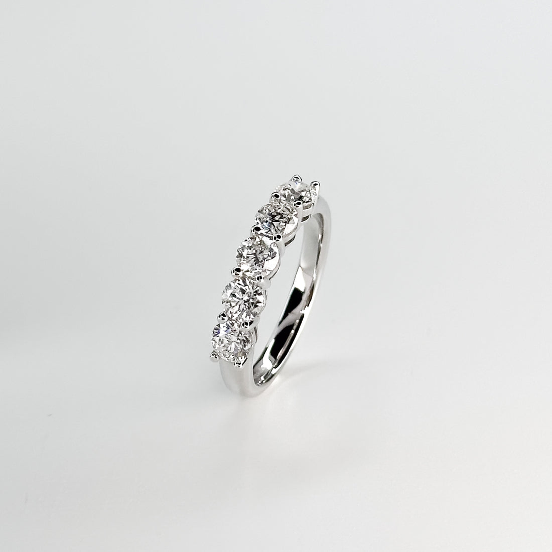 5 Round Brilliant Cut Diamond Ring