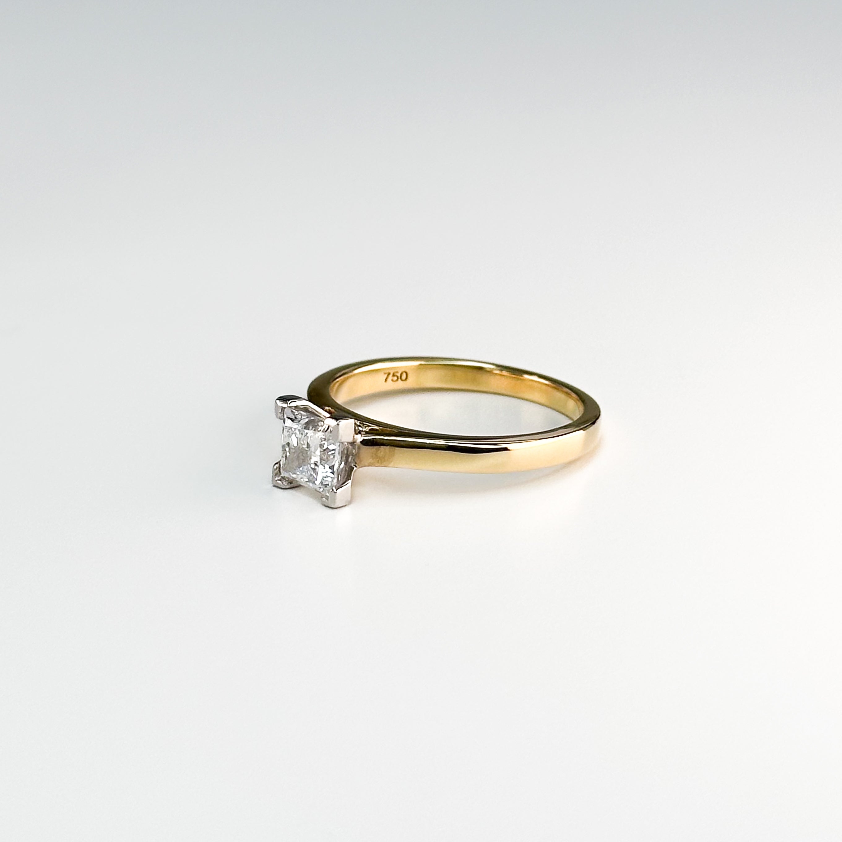 0.80ct GIA Princess Cut Diamond Ring