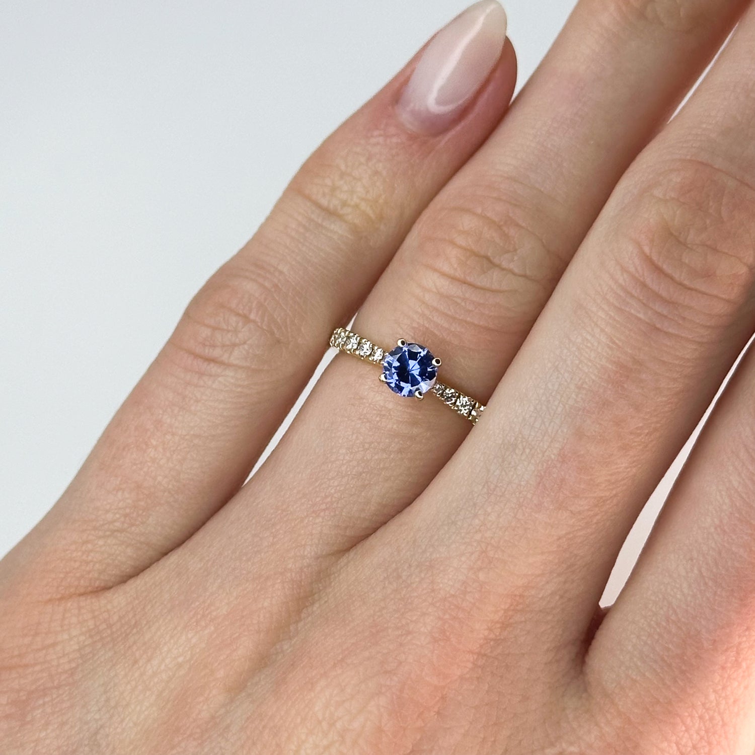 0.70ct Round Cut Blue Sapphire Ring