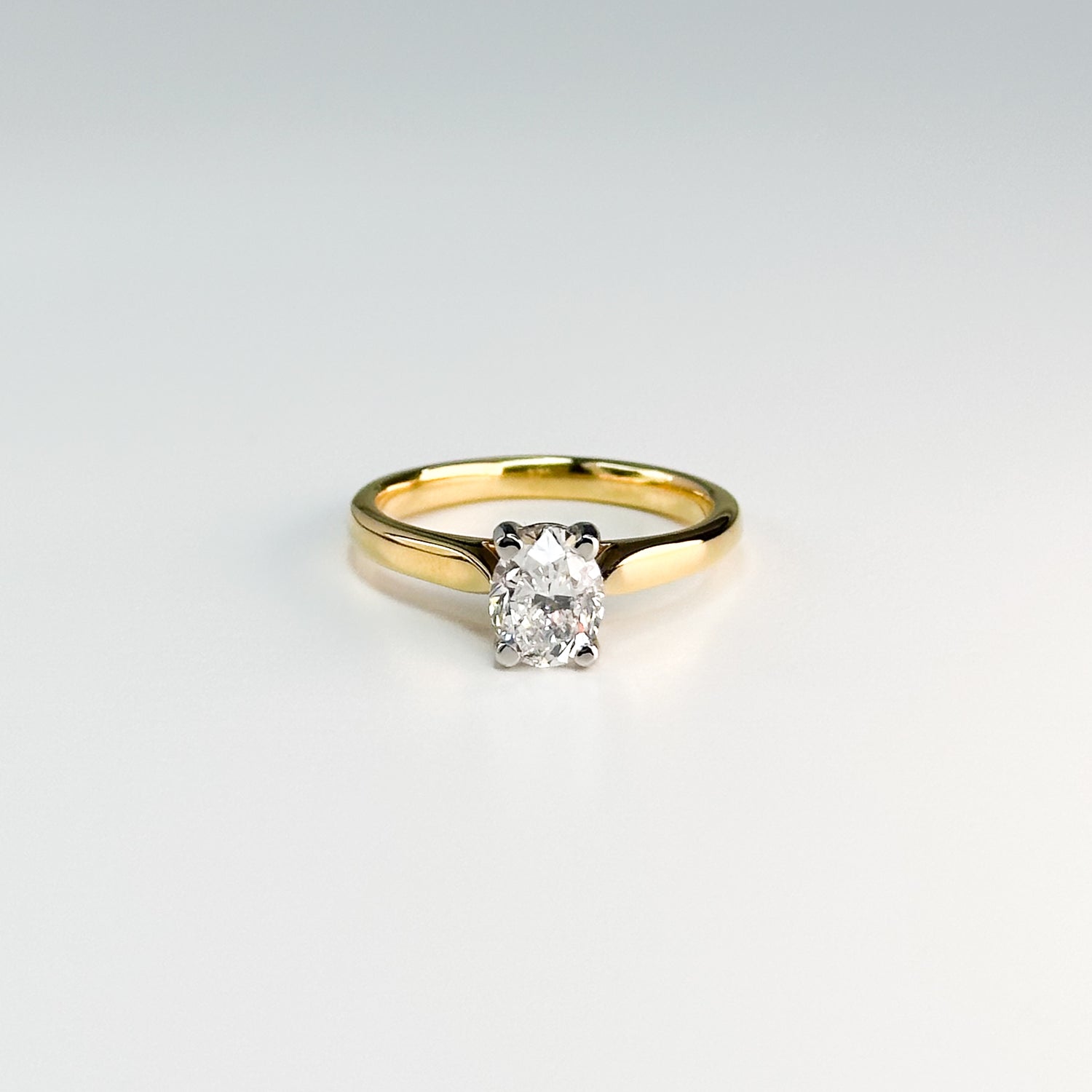0.90ct GIA Oval Cut Diamond Ring
