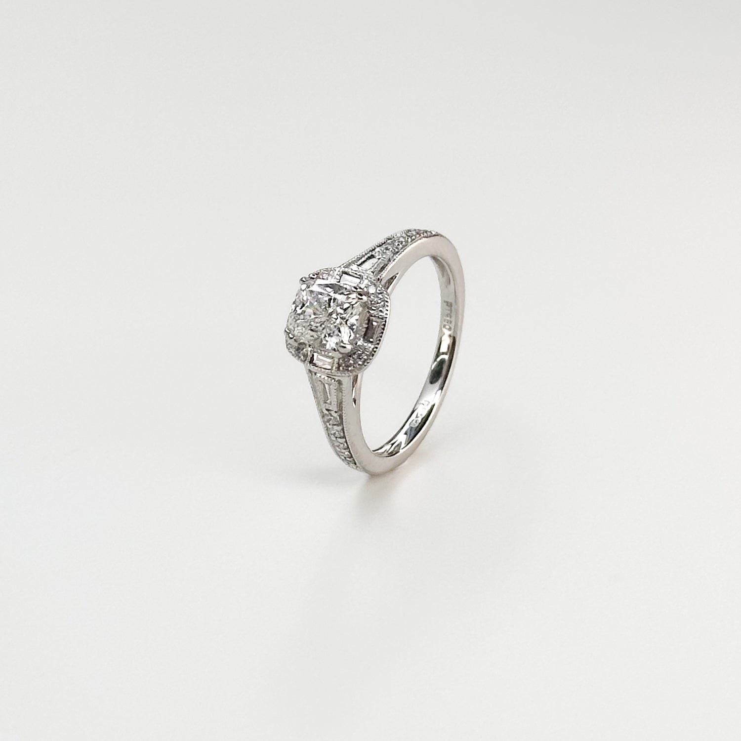 0.91ct GIA Cushion Cut Diamond Ring