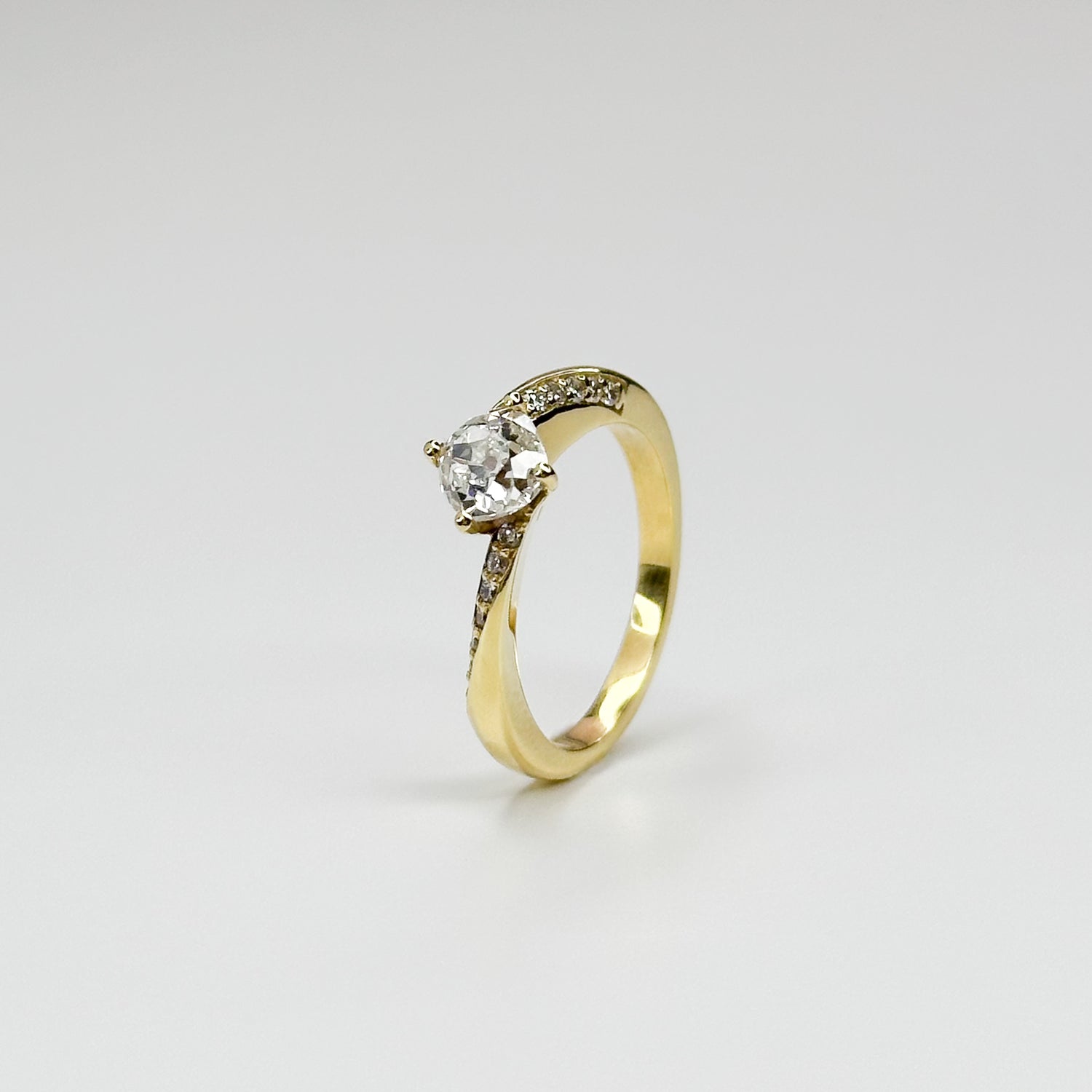 0.86ct Diamond Ring in Yellow Gold
