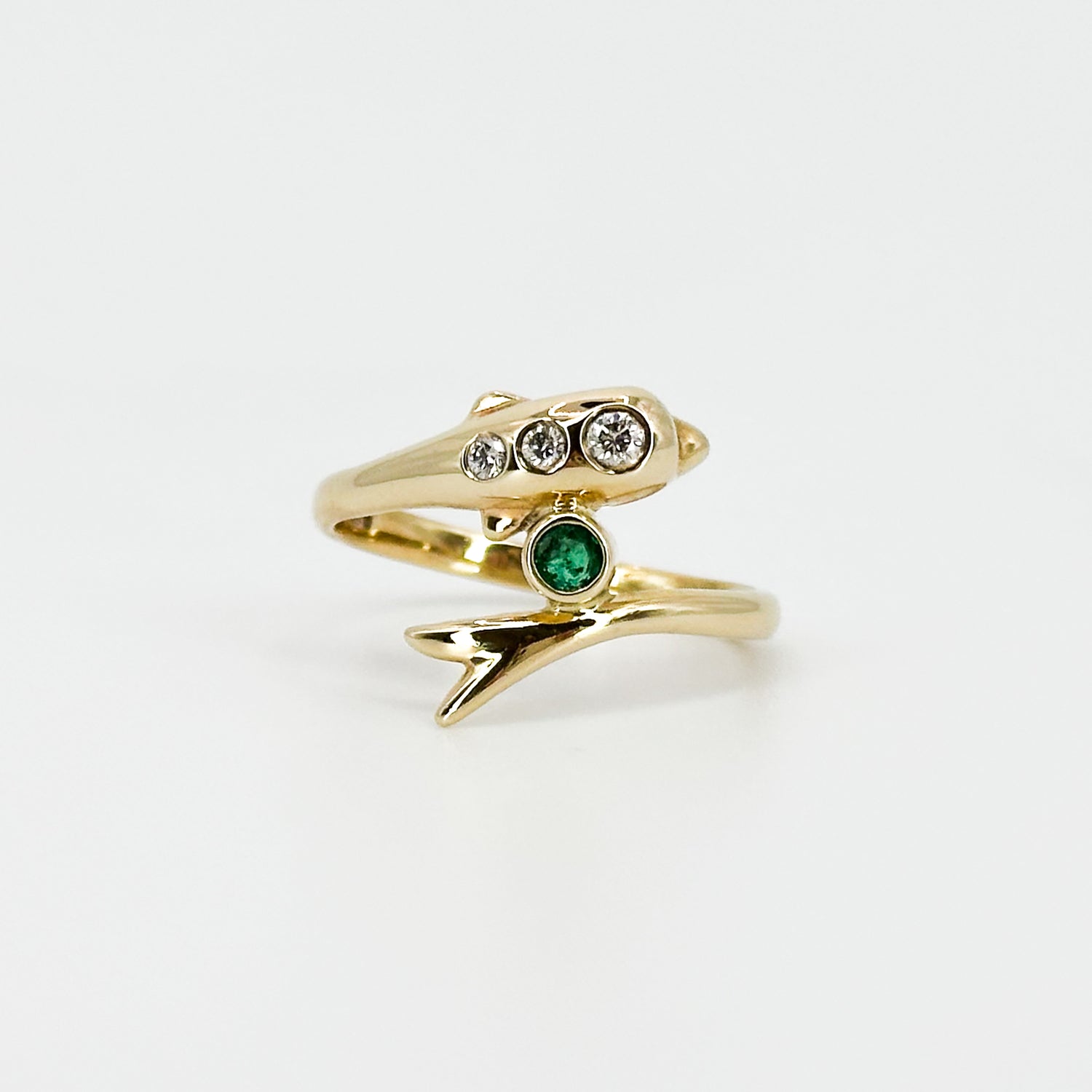 Vintage Dolphin Ring in Yellow Gold