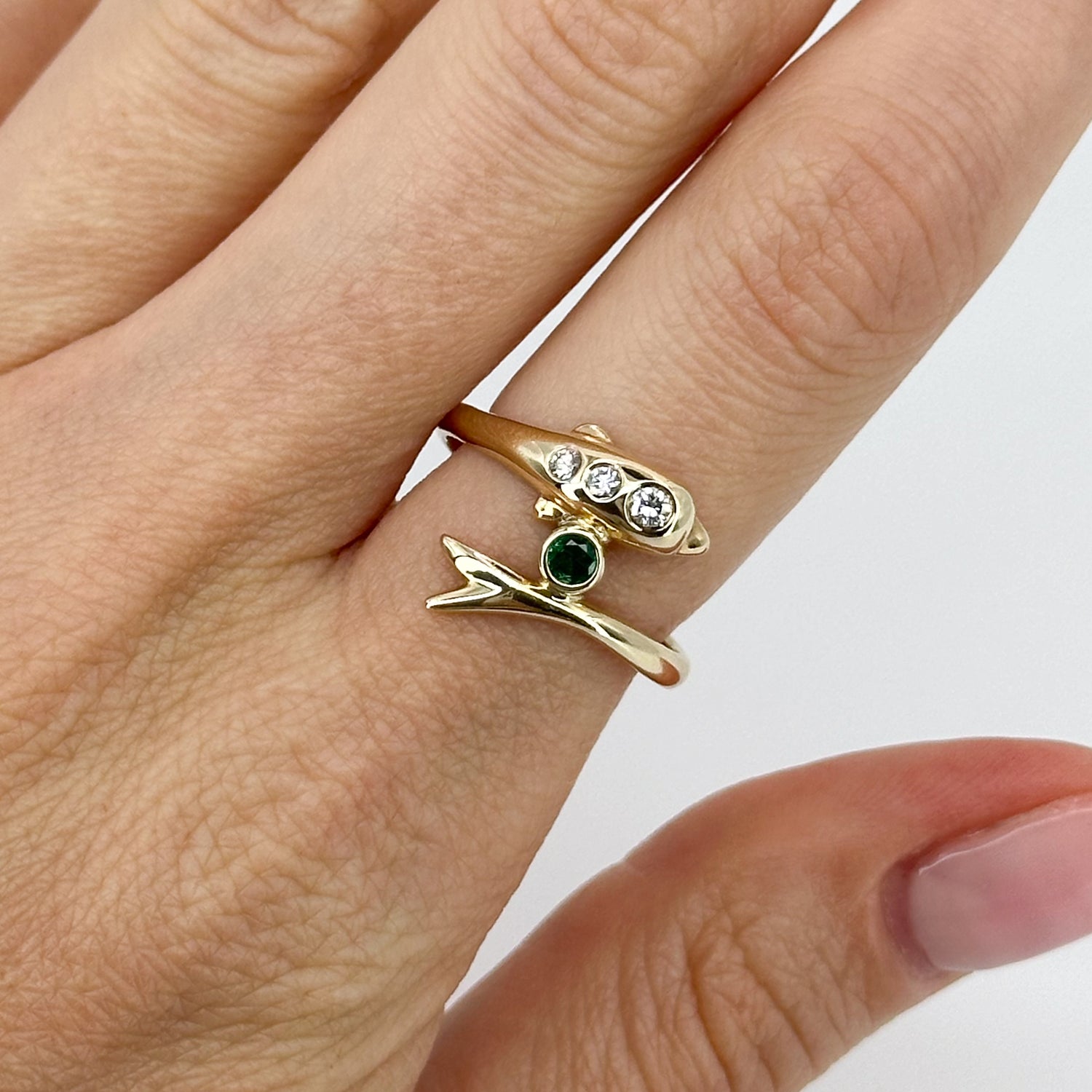 Vintage Dolphin Ring in Yellow Gold