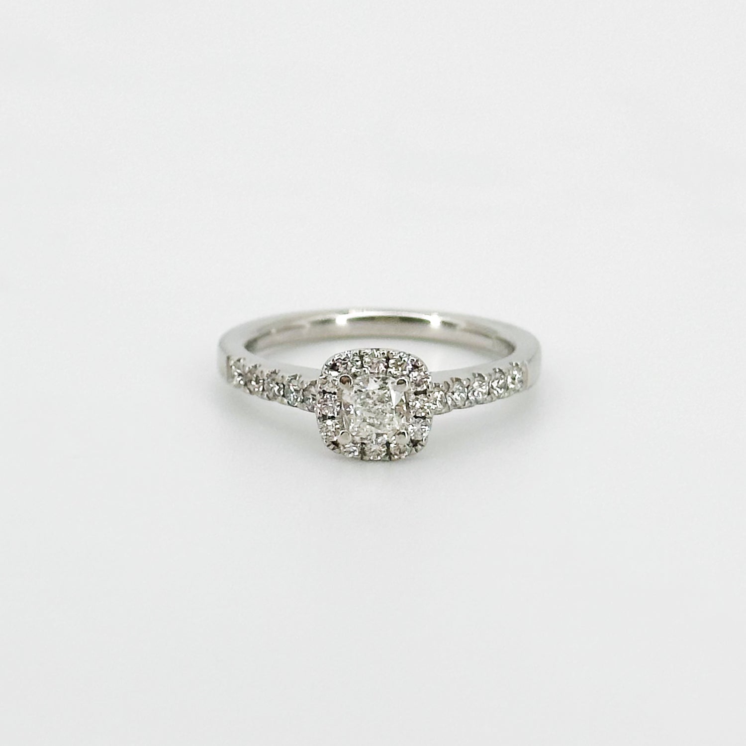 0.30ct GIA Cushion Cut Diamond Ring