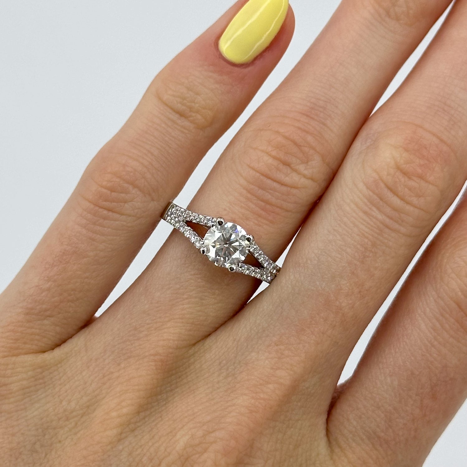 1.22ct Diamond Engagement Ring