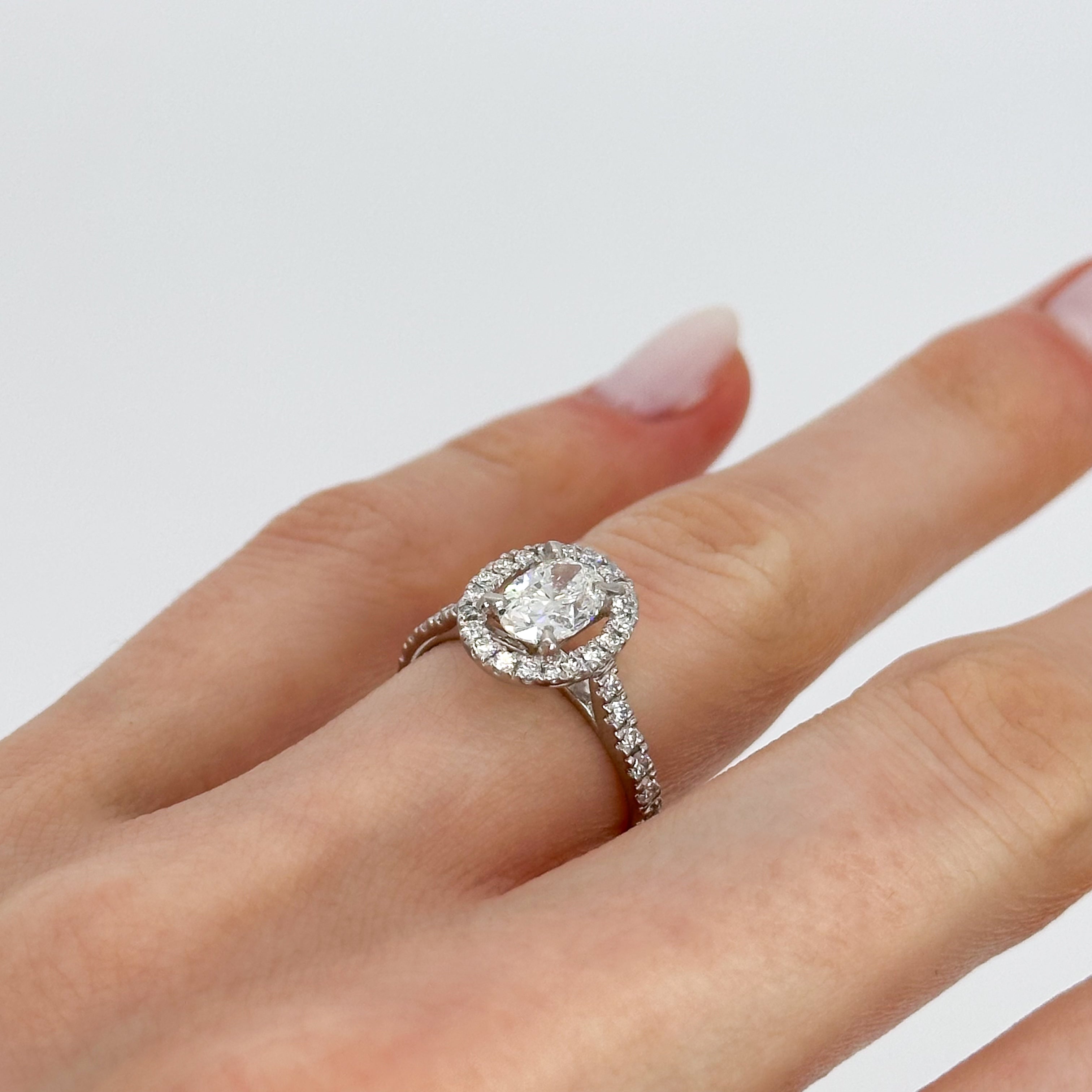 1.01ct Oval Cut Diamond Ring with Halo