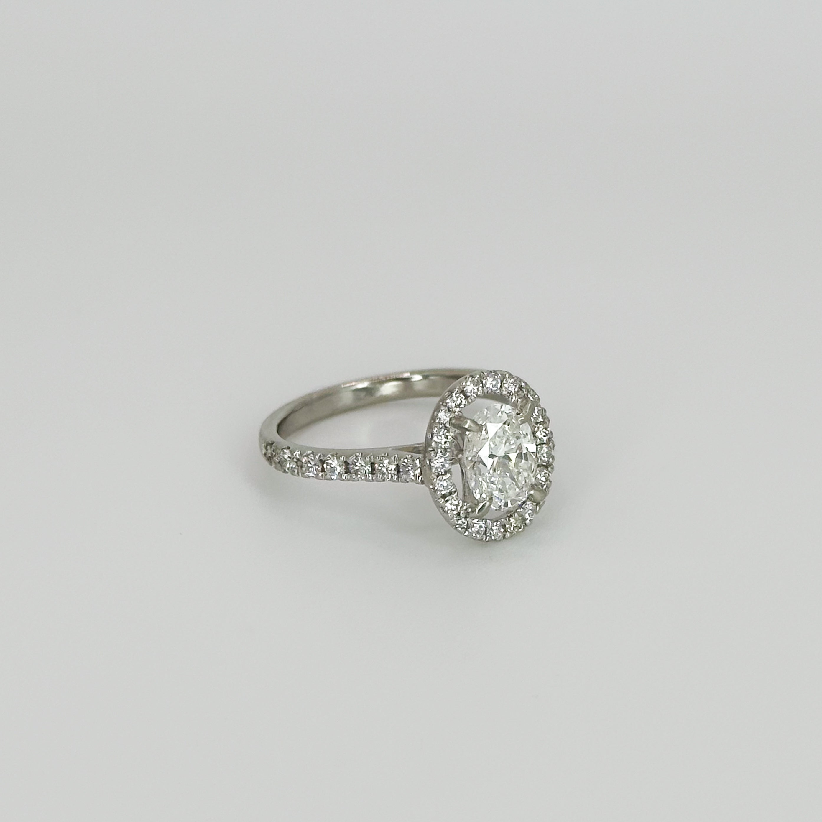 1.01ct Oval Cut Diamond Ring with Halo