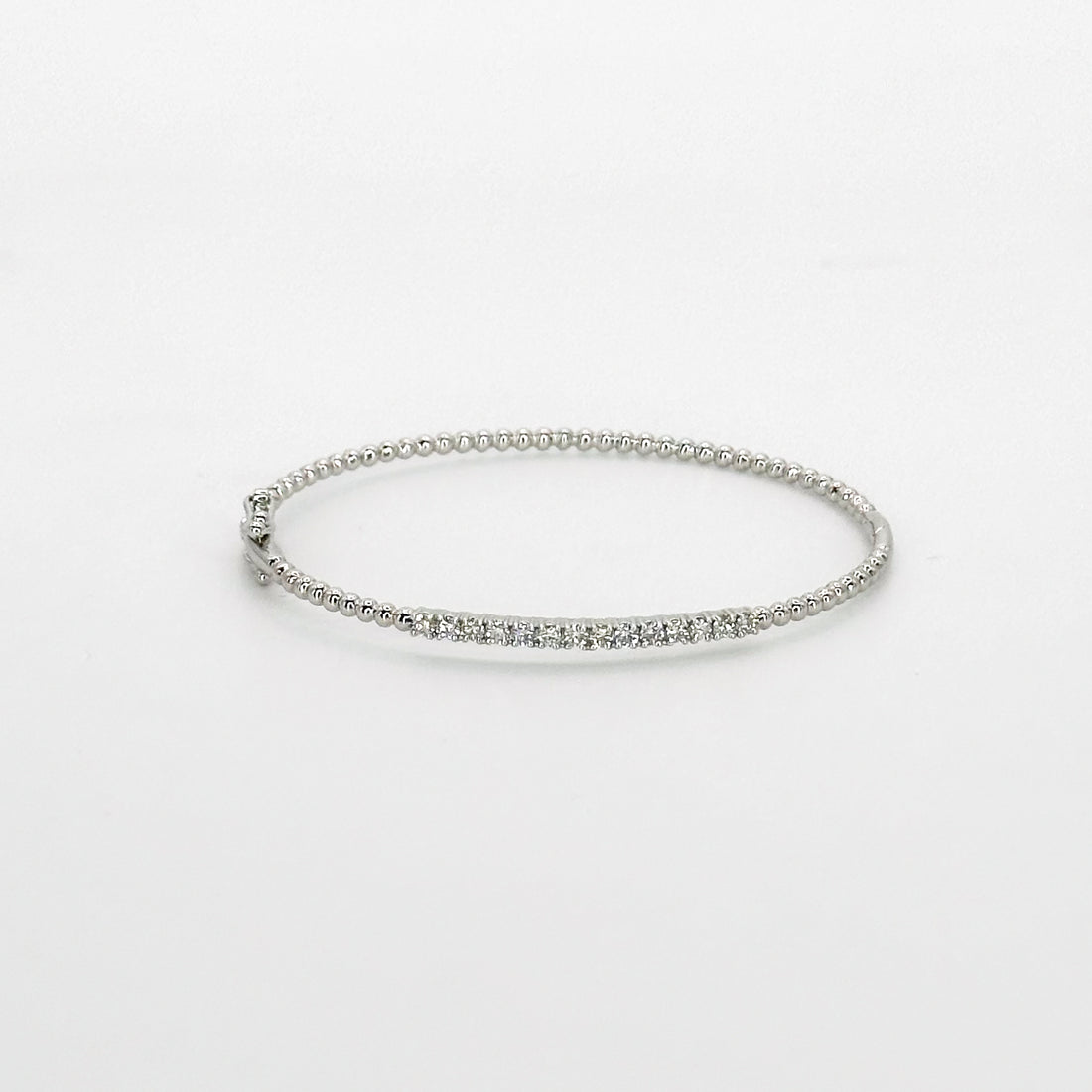 White gold Bangle Bracelet with Diamonds