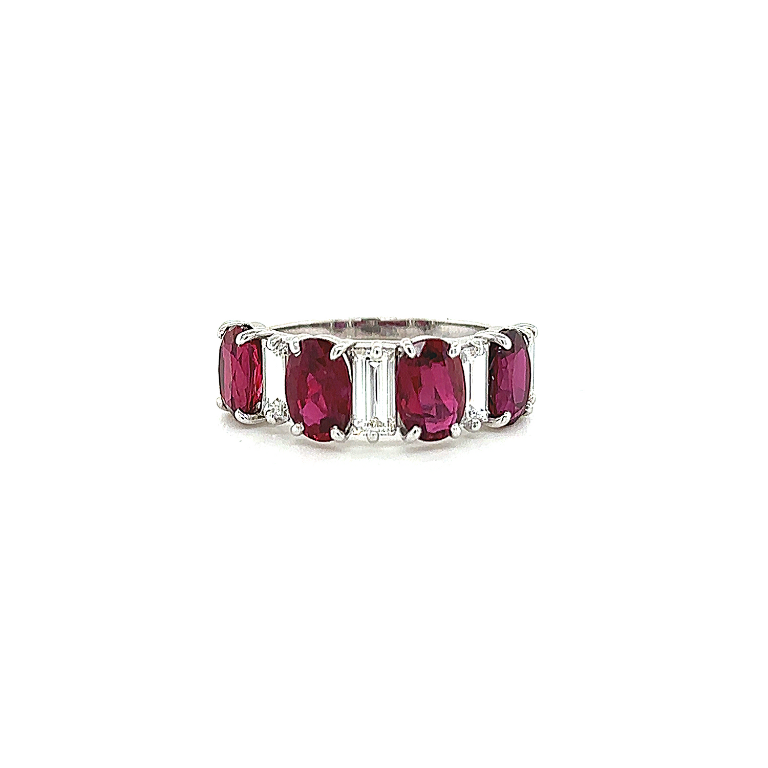 Vintage Ruby and Baguette diamond ring