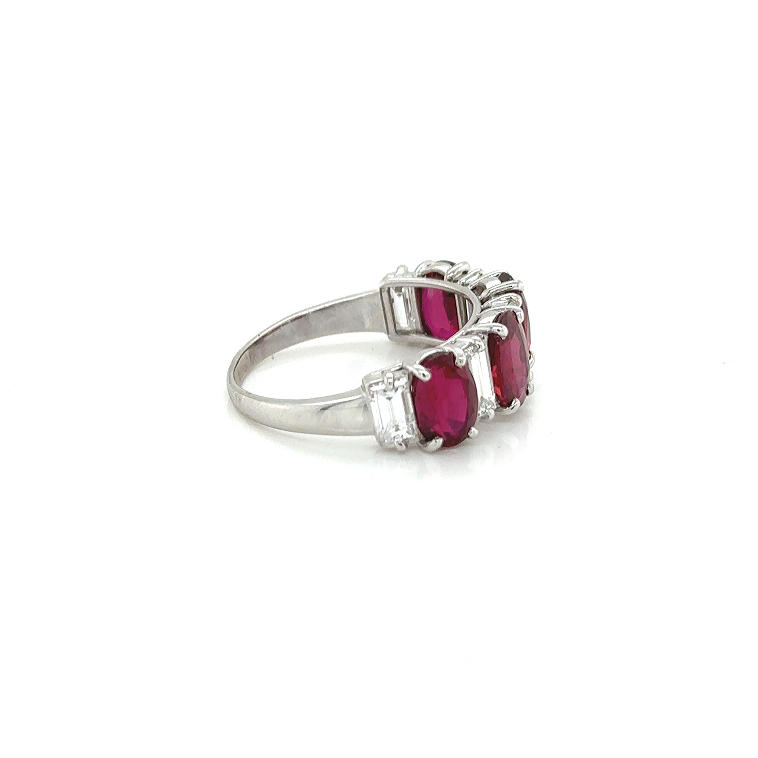 Vintage Ruby and Baguette diamond ring