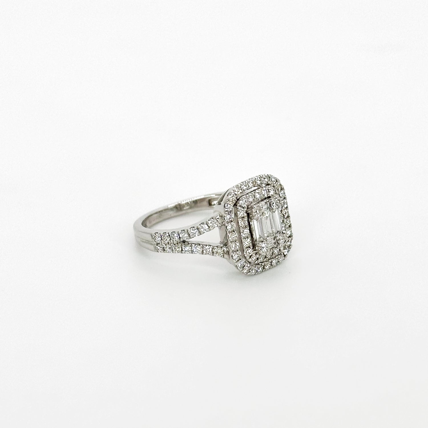 Diamond Cluster Ring in White Gold