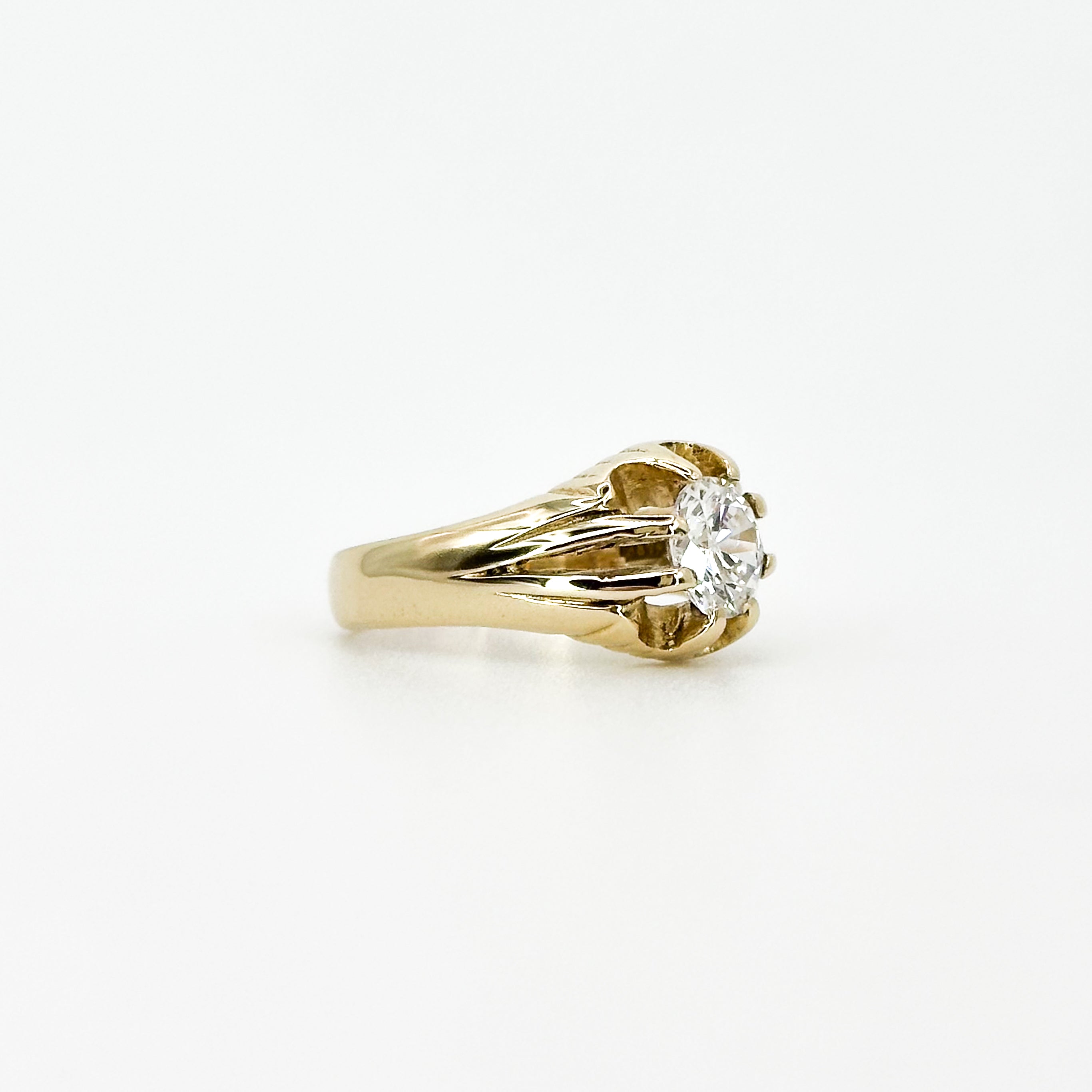 Gold Ring with Zircon