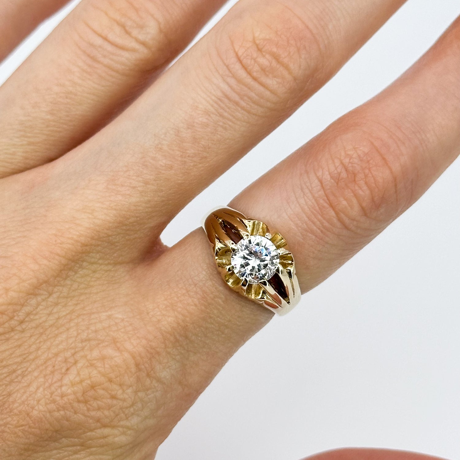 Gold Ring with Zircon