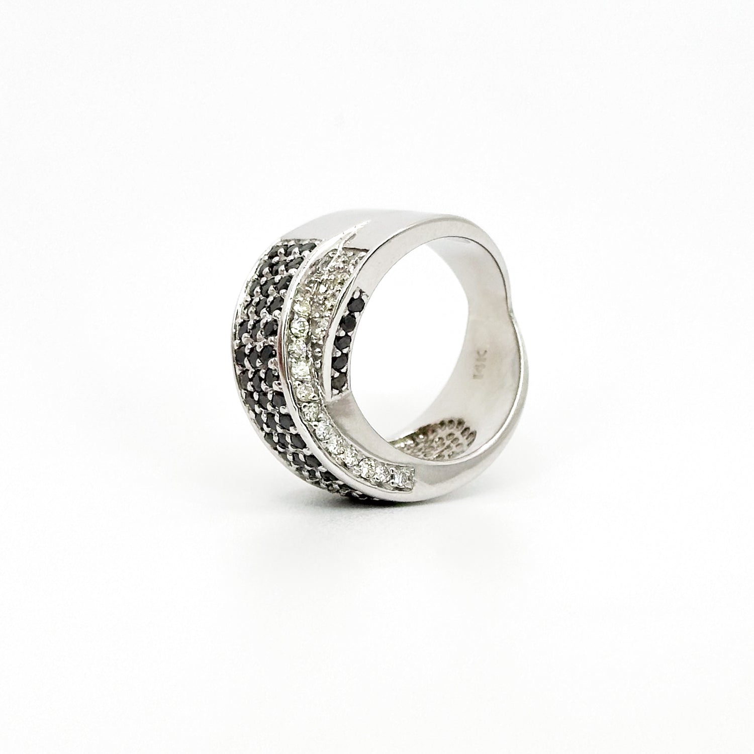 Black Diamond Twist Ring