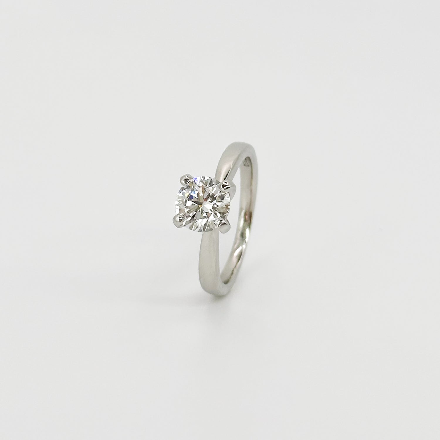 1.03ct Lab-Grown Round Cut Diamond Ring