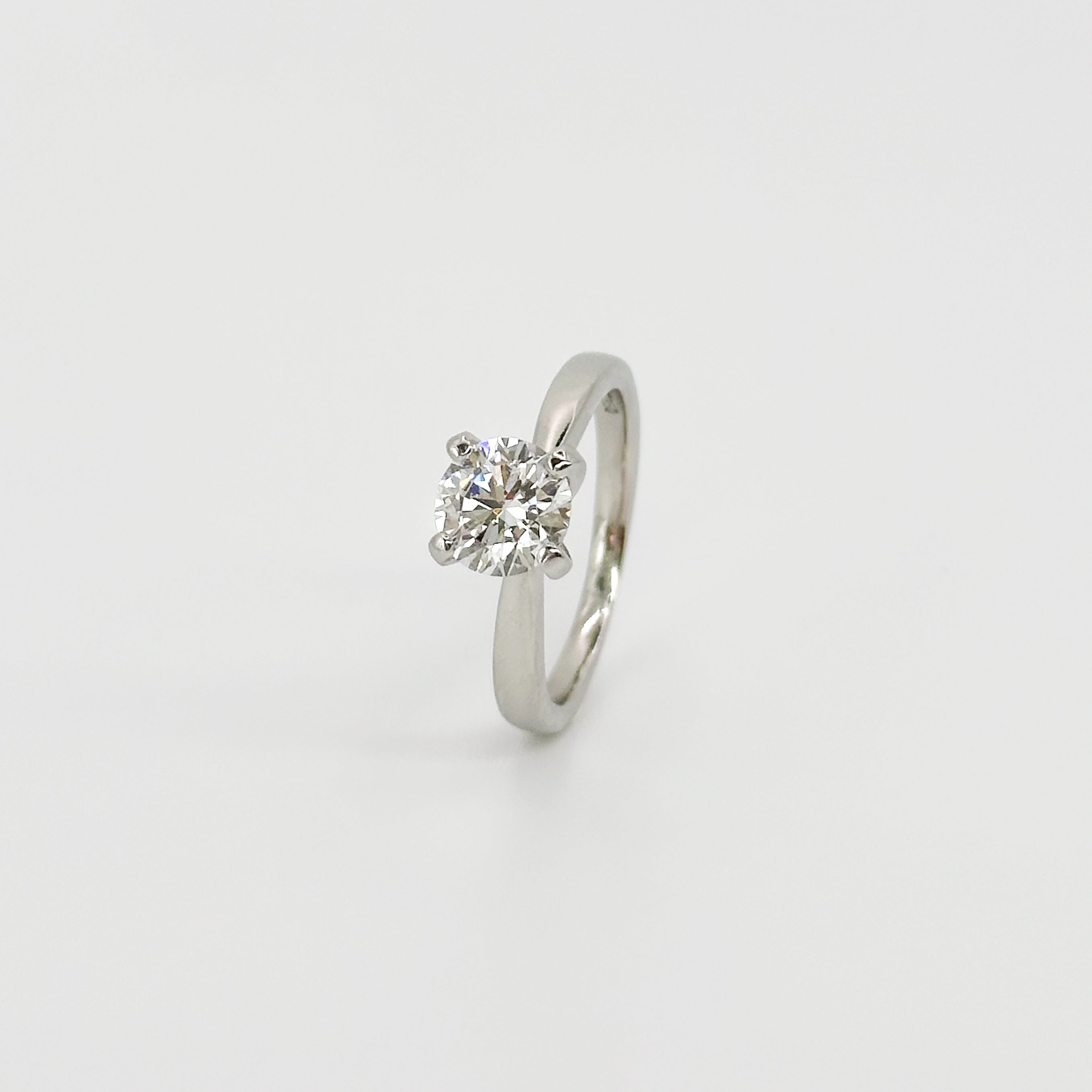 1.01ct Lab-Grown Round Cut Diamond Ring