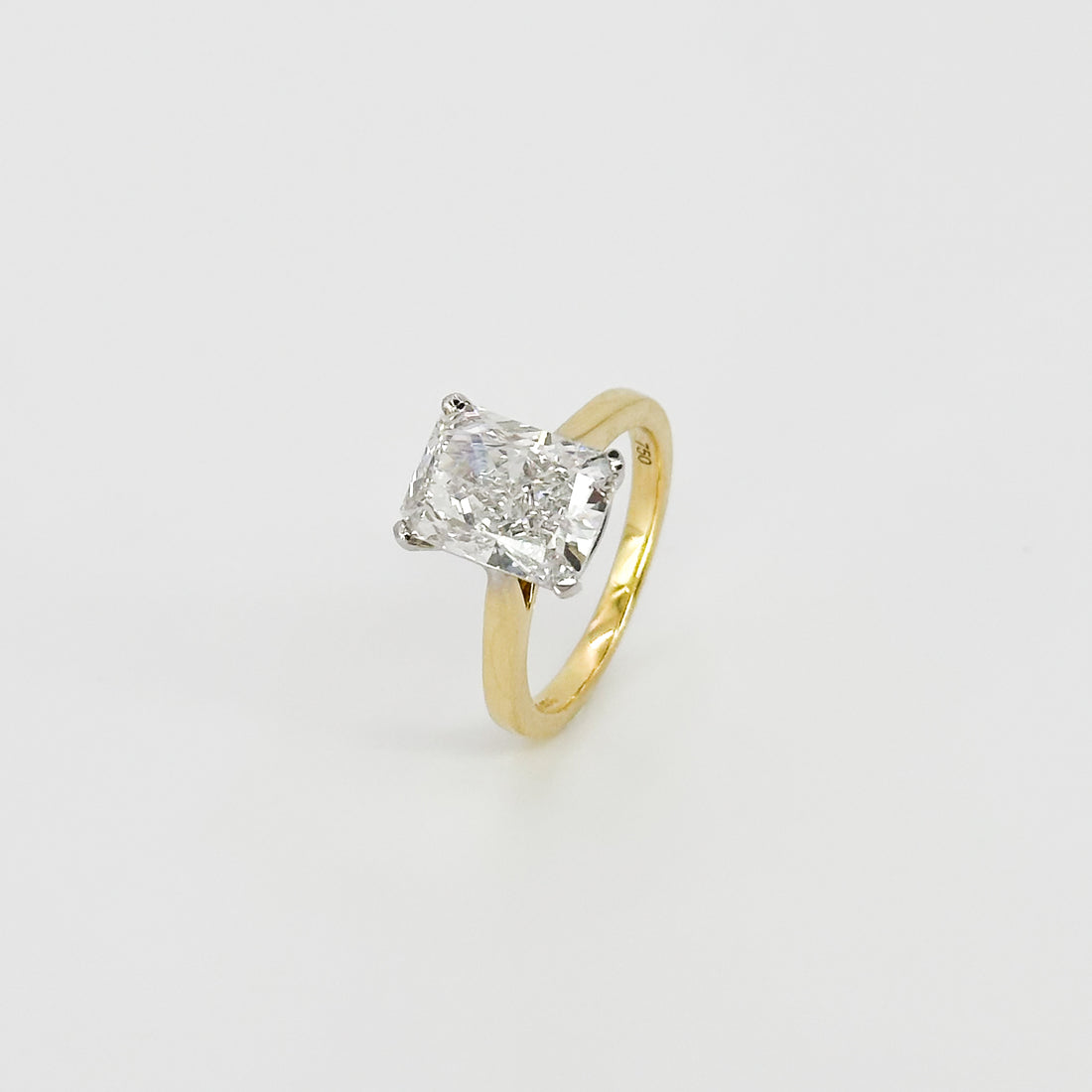 4.01ct Lab-Grown Radiant Cut Diamond Ring