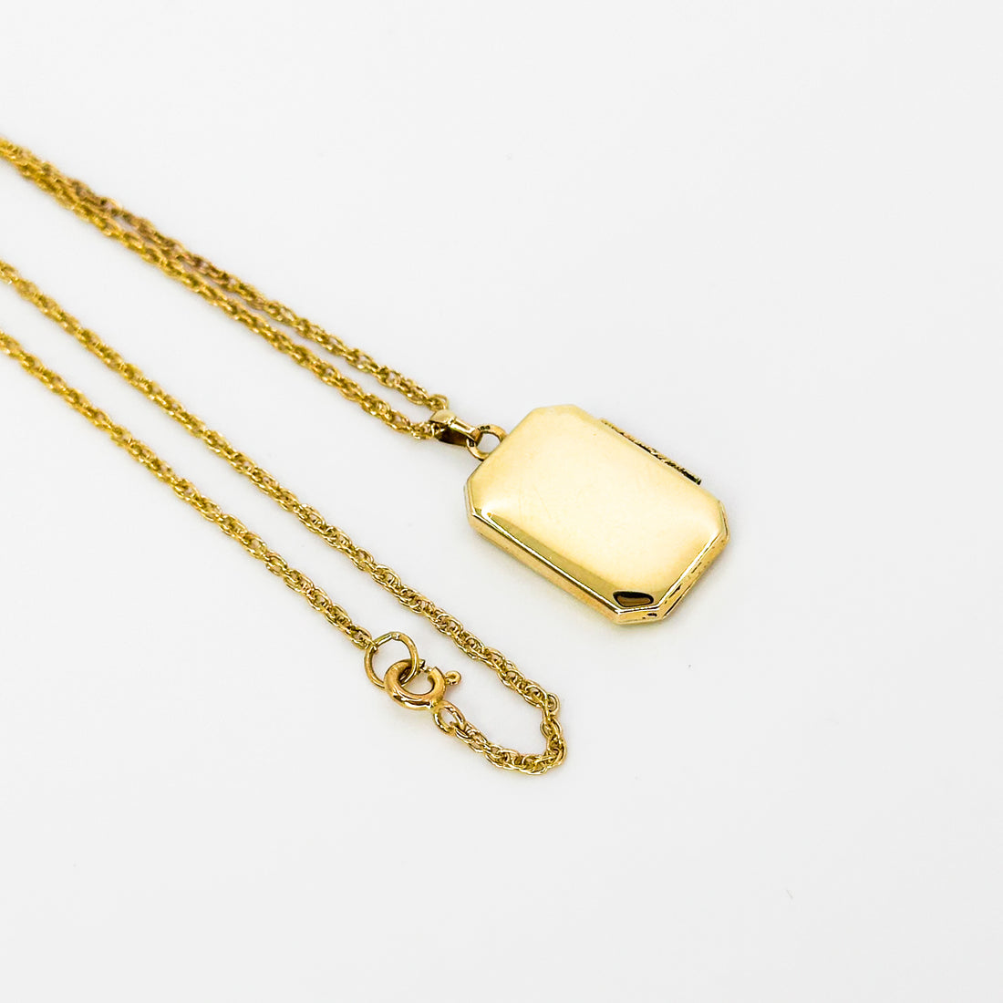 Vintage 9ct Yellow Gold Locket