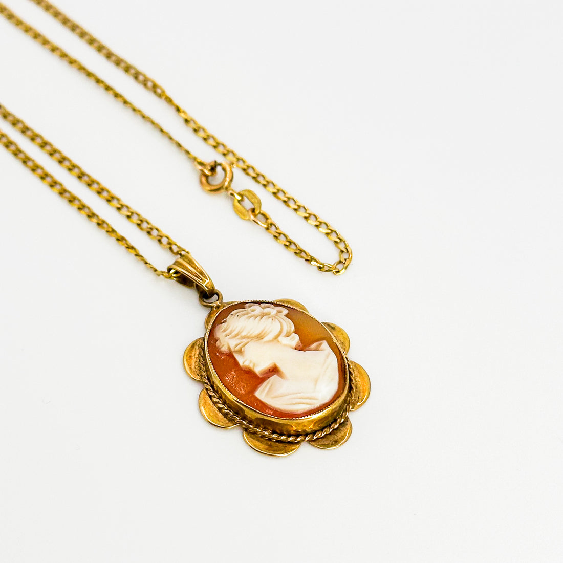 Vintage Cameo Necklace