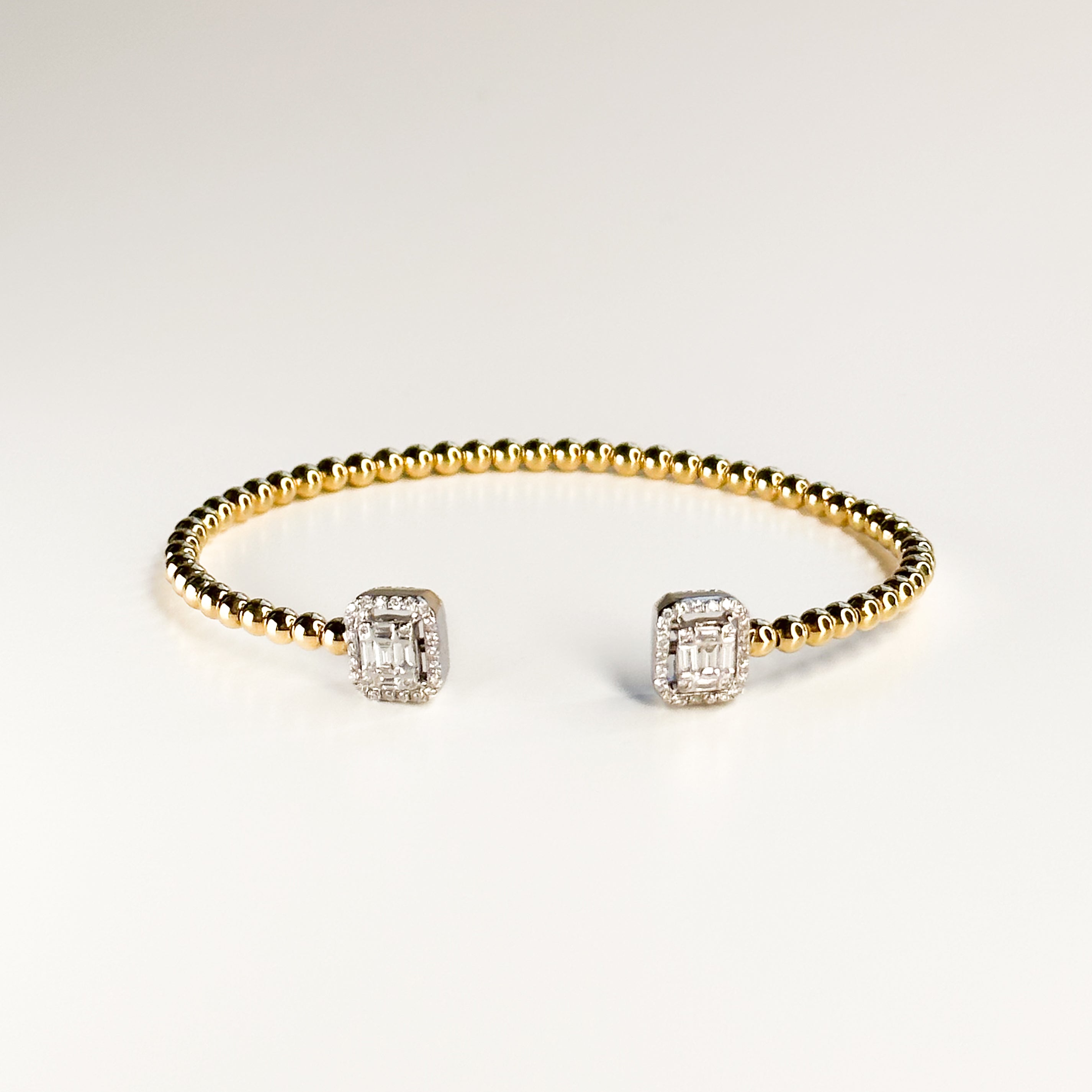 Gold Bracelet with Diamond Clusters