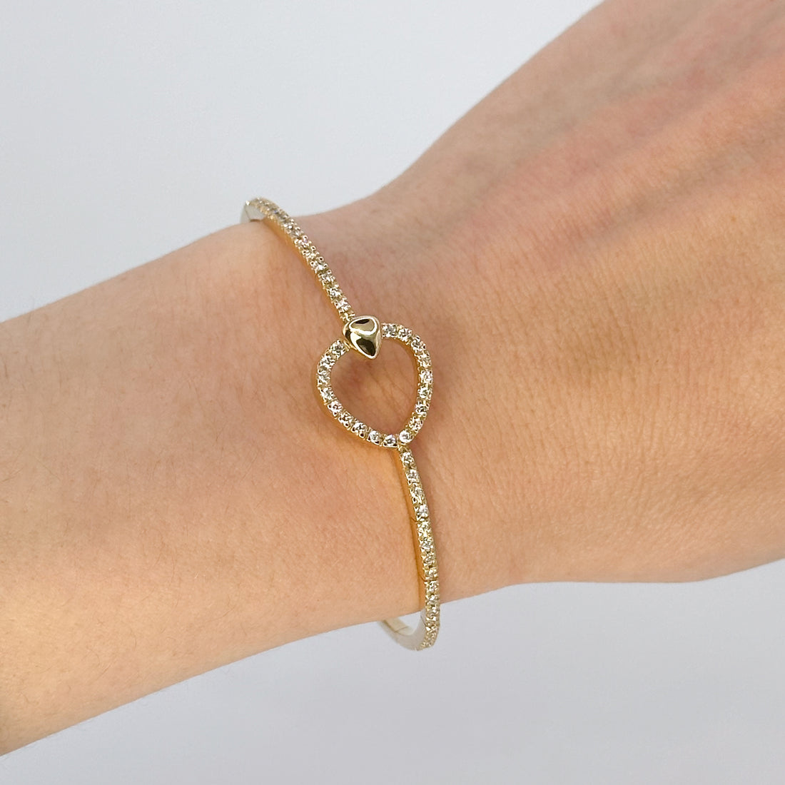 Yellow Gold Bangle Bracelet with Diamonds