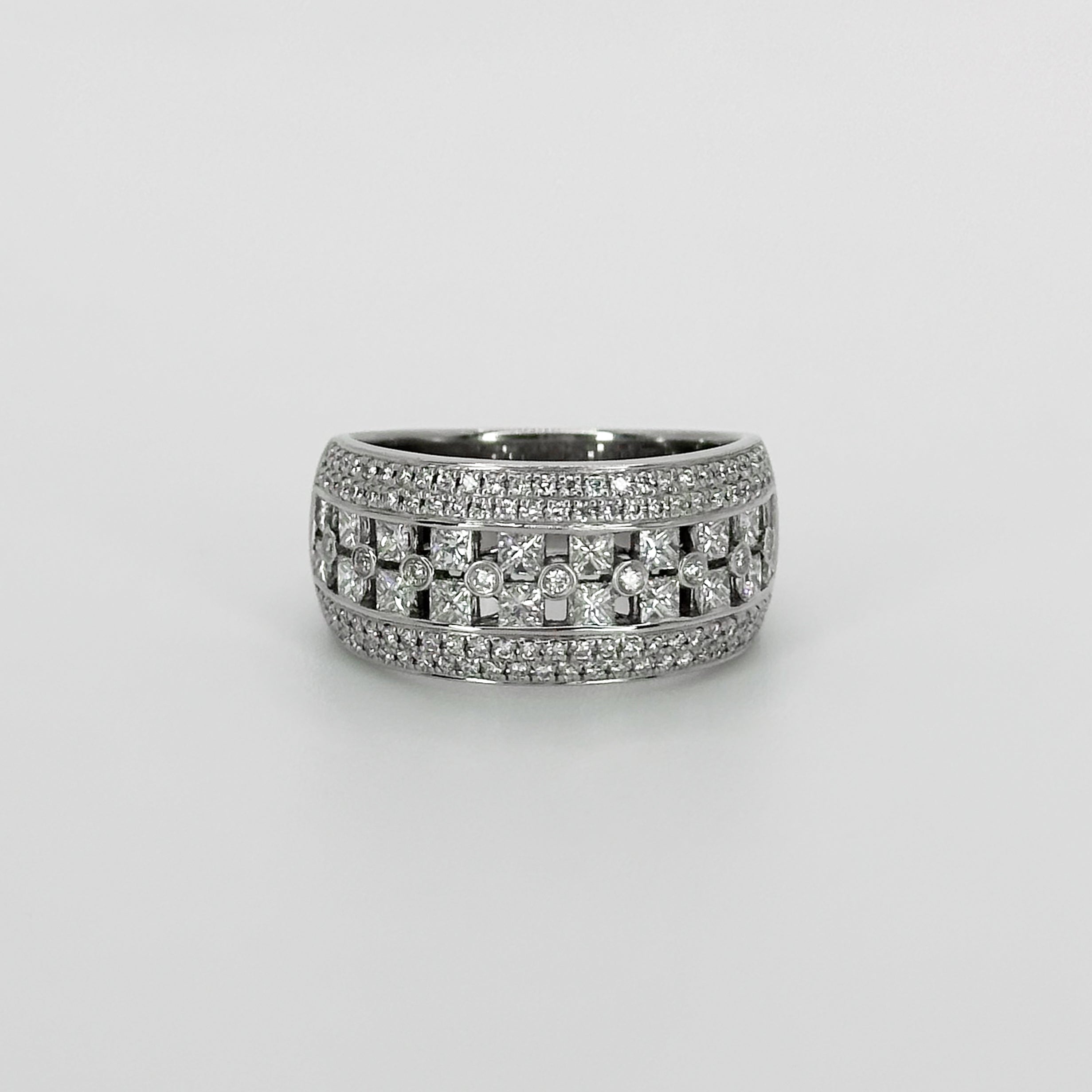 Diamond Eternity Ring in White Gold