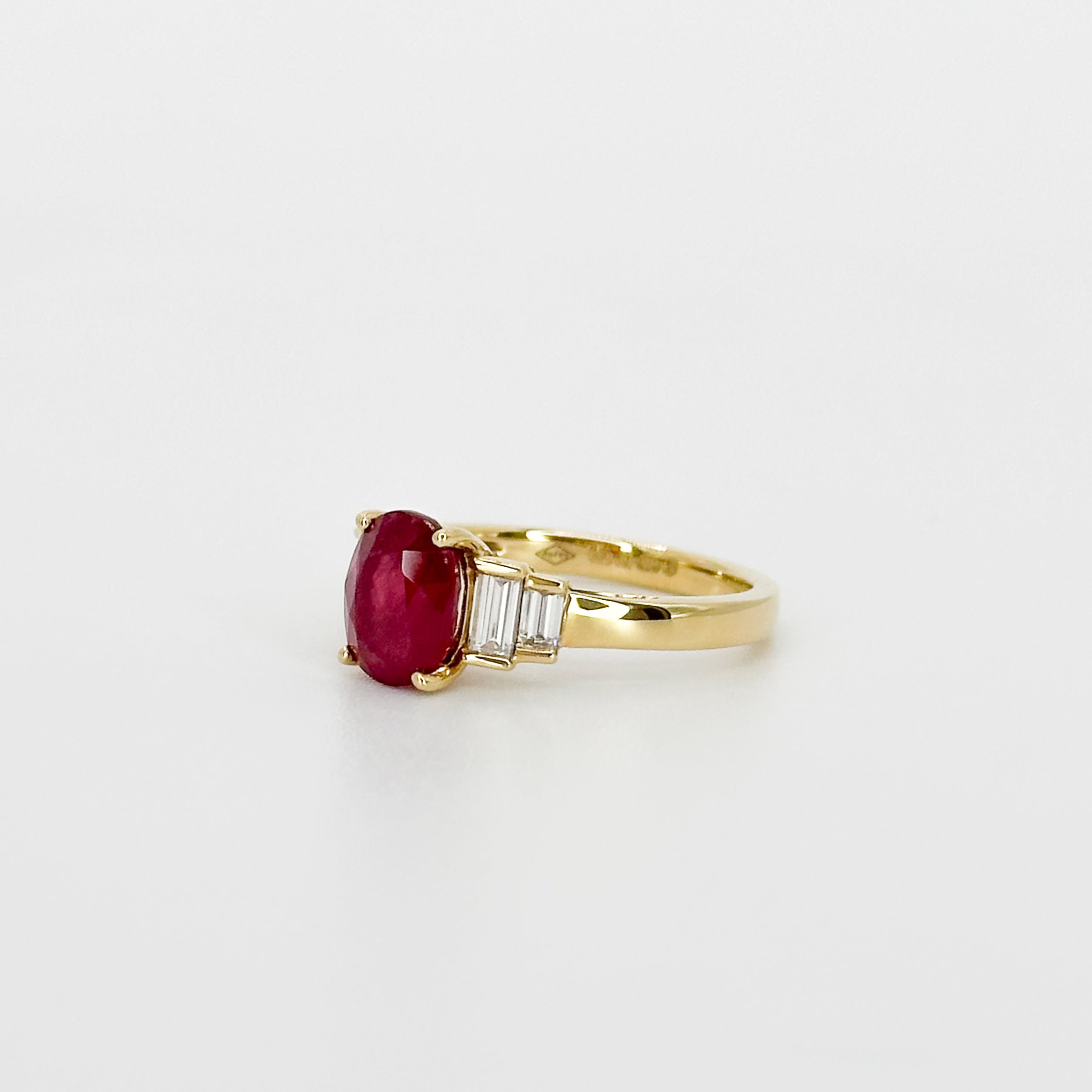 Oval Ruby Ring in Yellow Gold