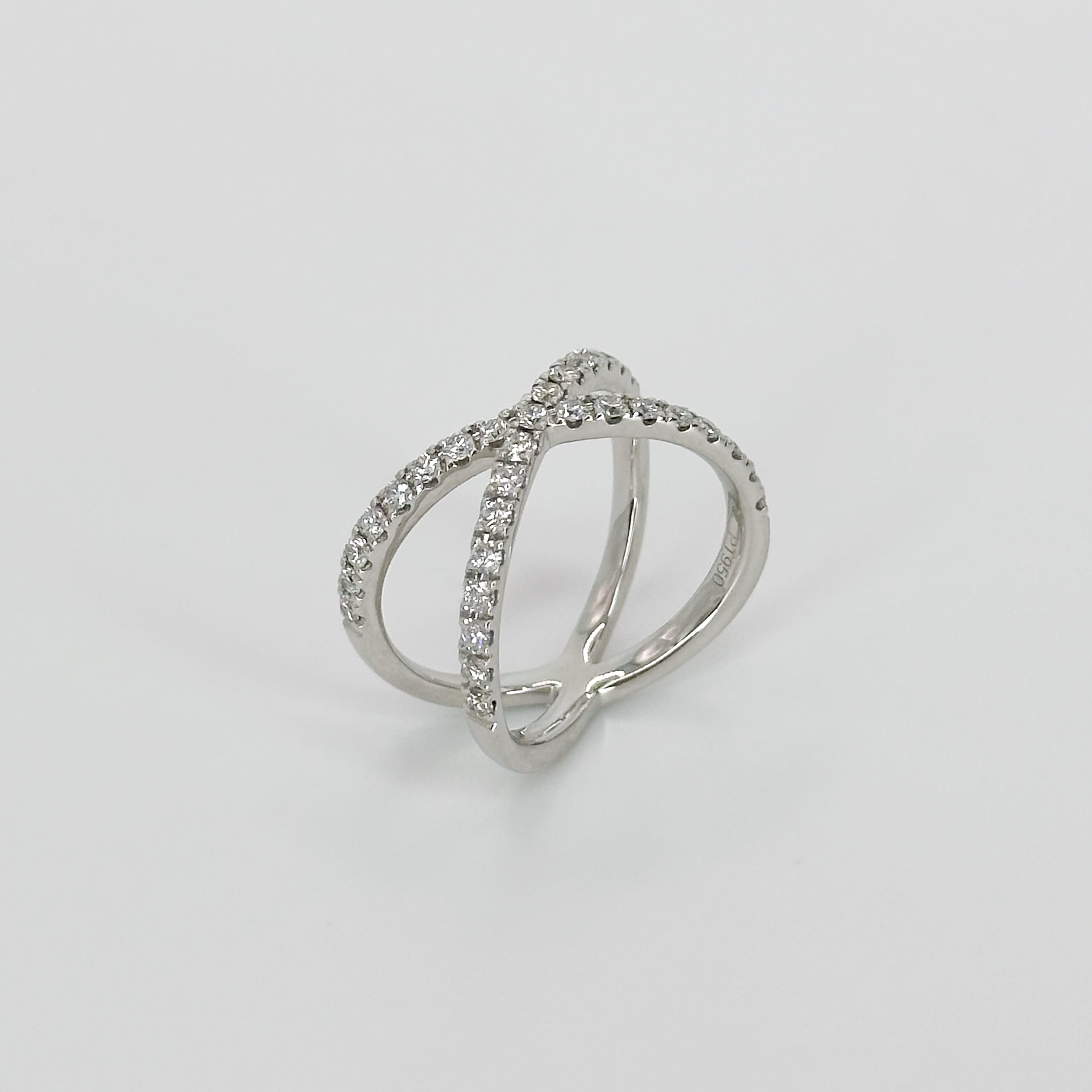 Crossover Diamond Ring in Platinum