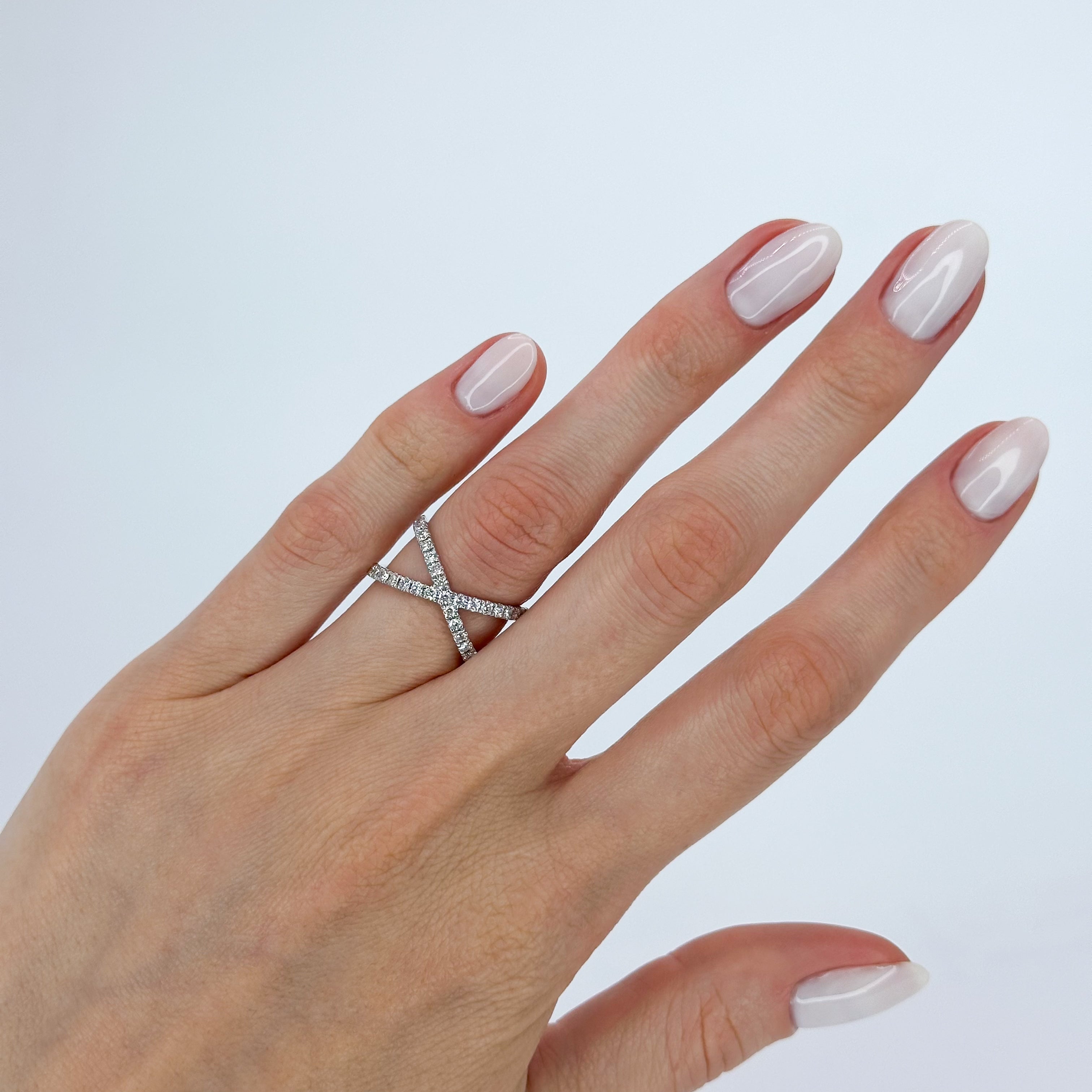 Crossover Diamond Ring in Platinum