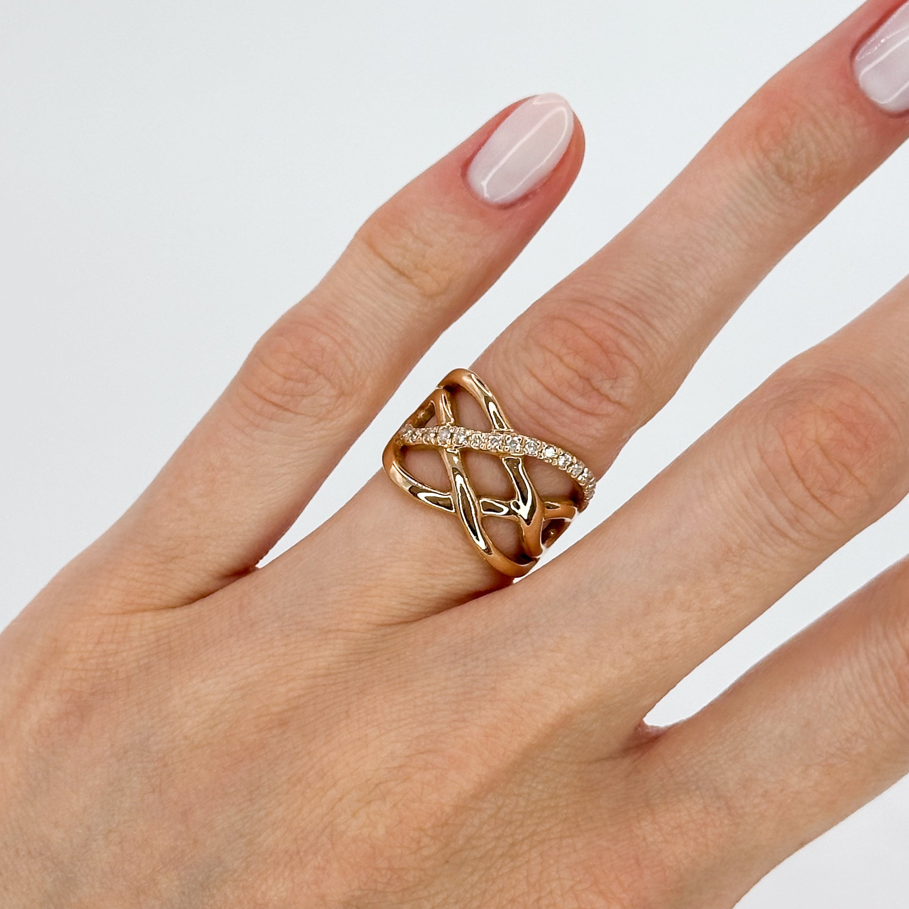 Yellow Gold Ring with Diamonds