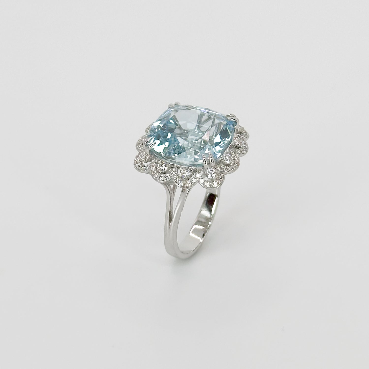 Aquamarine Ring with Diamonds in White Gold