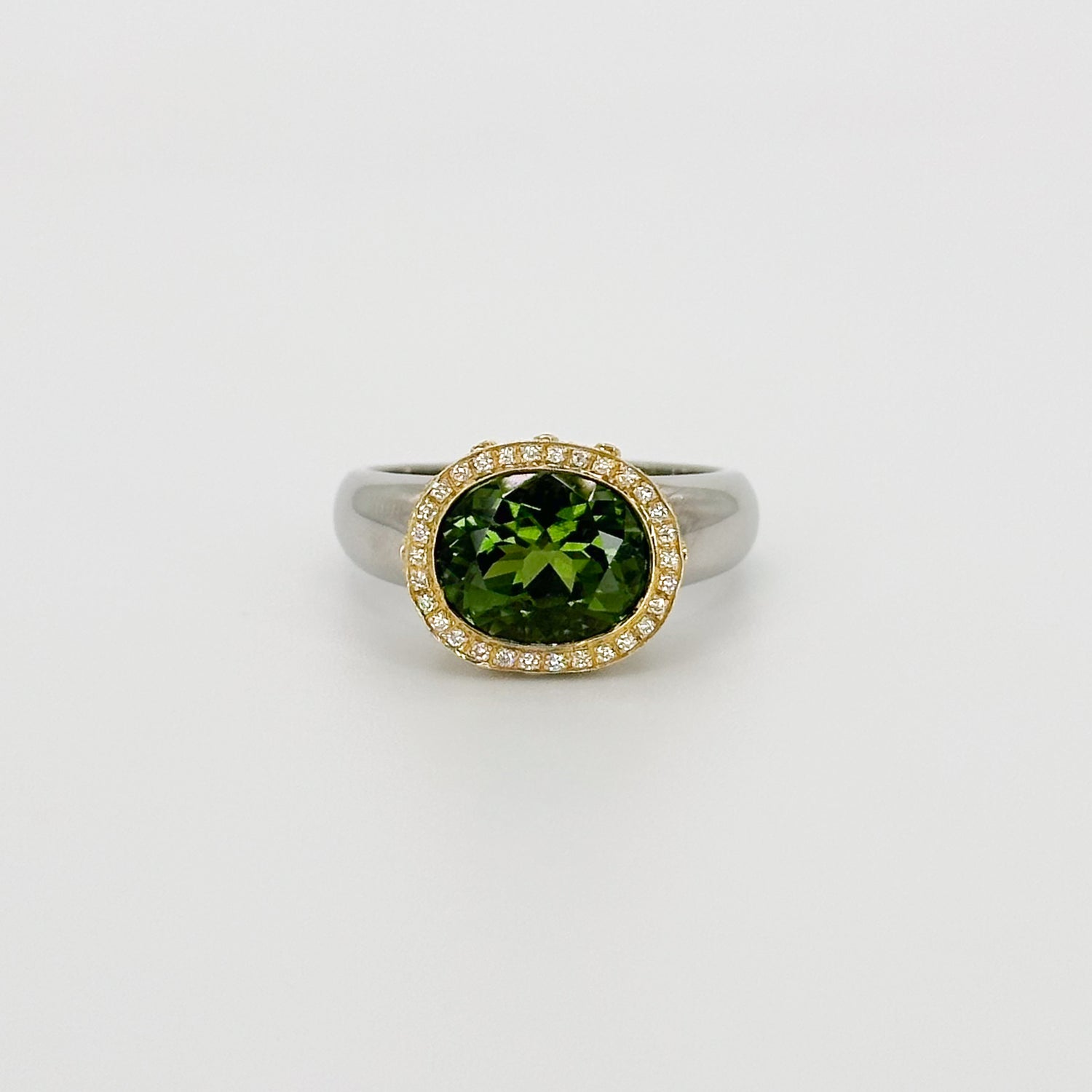 Green Tourmaline Ring in 18ct Gold