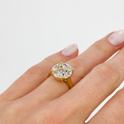 Diamond Cluster Ring in Yellow Gold