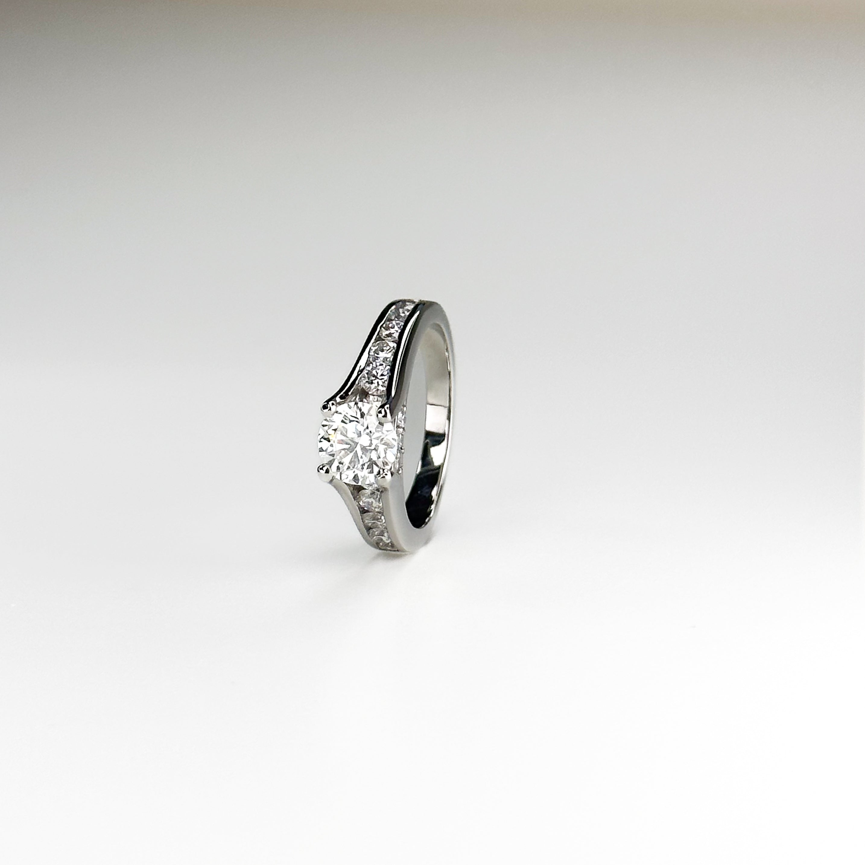 1.00ct GIA Round Cut Diamond Platinum Ring