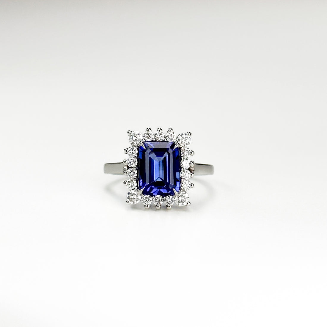 2.91ct Emerald Shape Tanzanite and Diamonds Ring