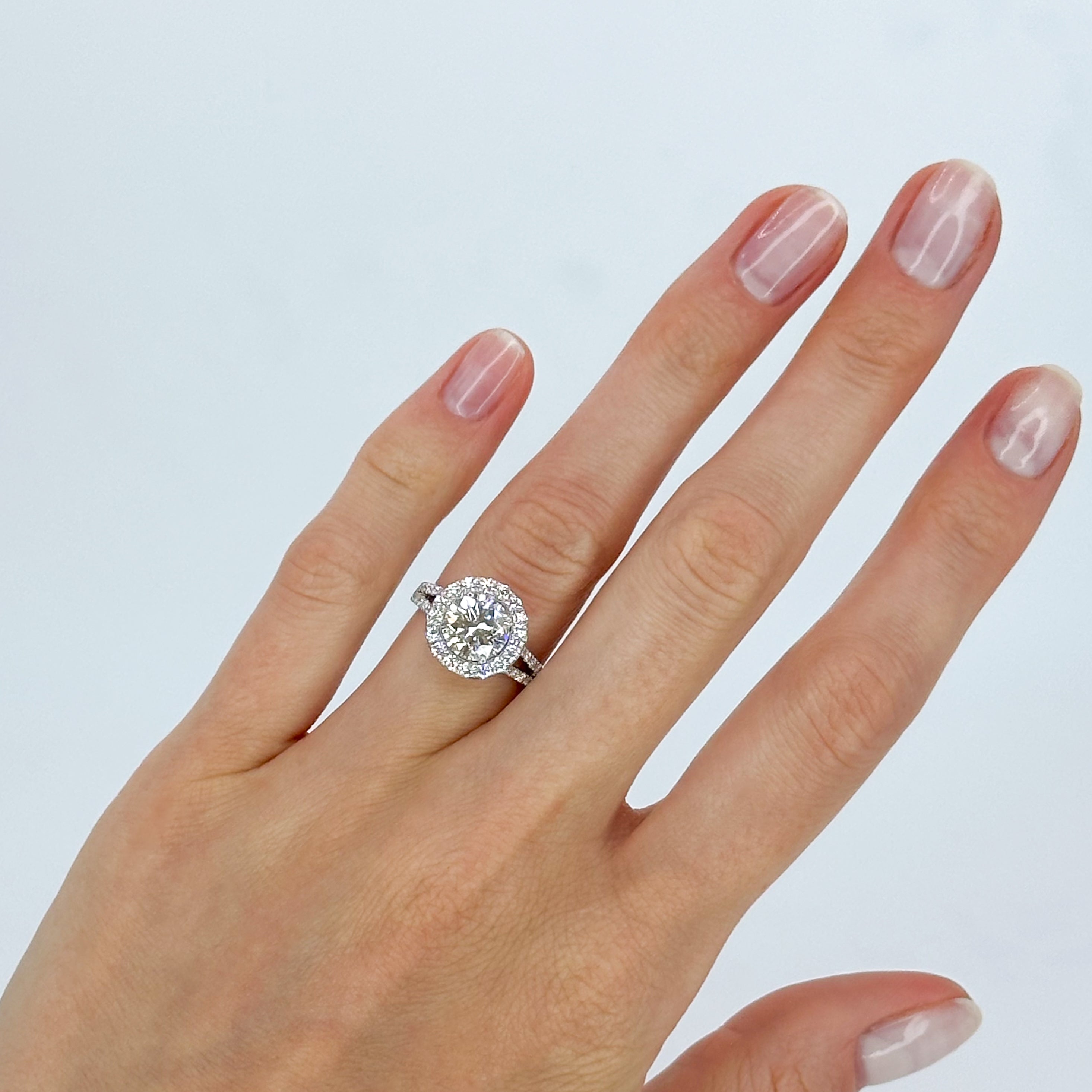 2.00ct Lab-Grown 2.00ct Diamond Engagement Ring