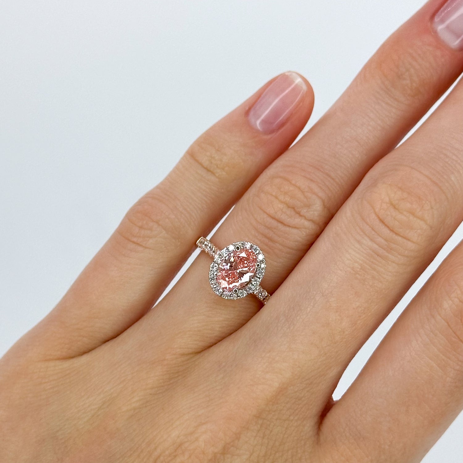 1.00ct Lab-Grown Pink Oval Cut Diamond Ring