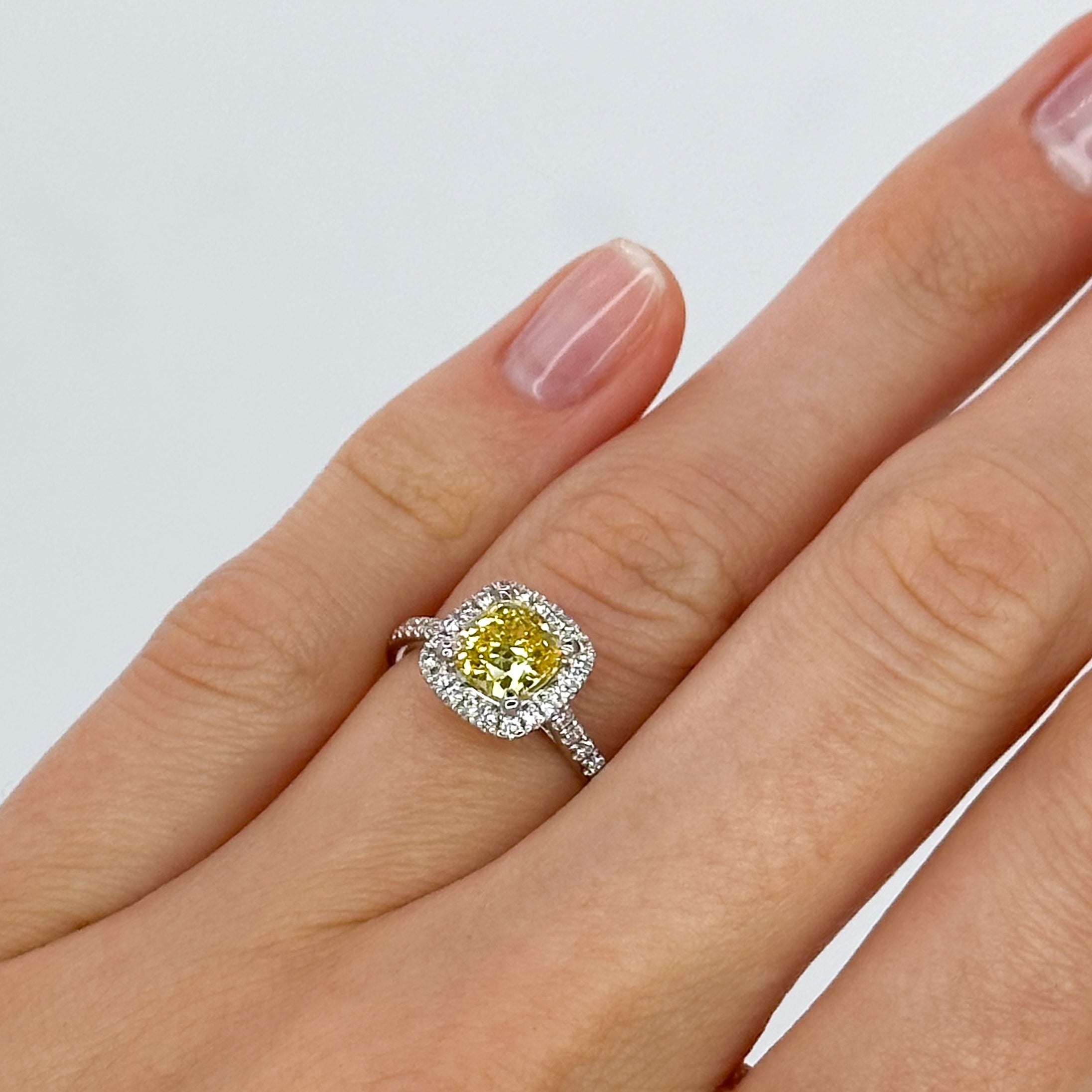 1.00ct Lab-Grown Fancy Yellow Diamond Ring